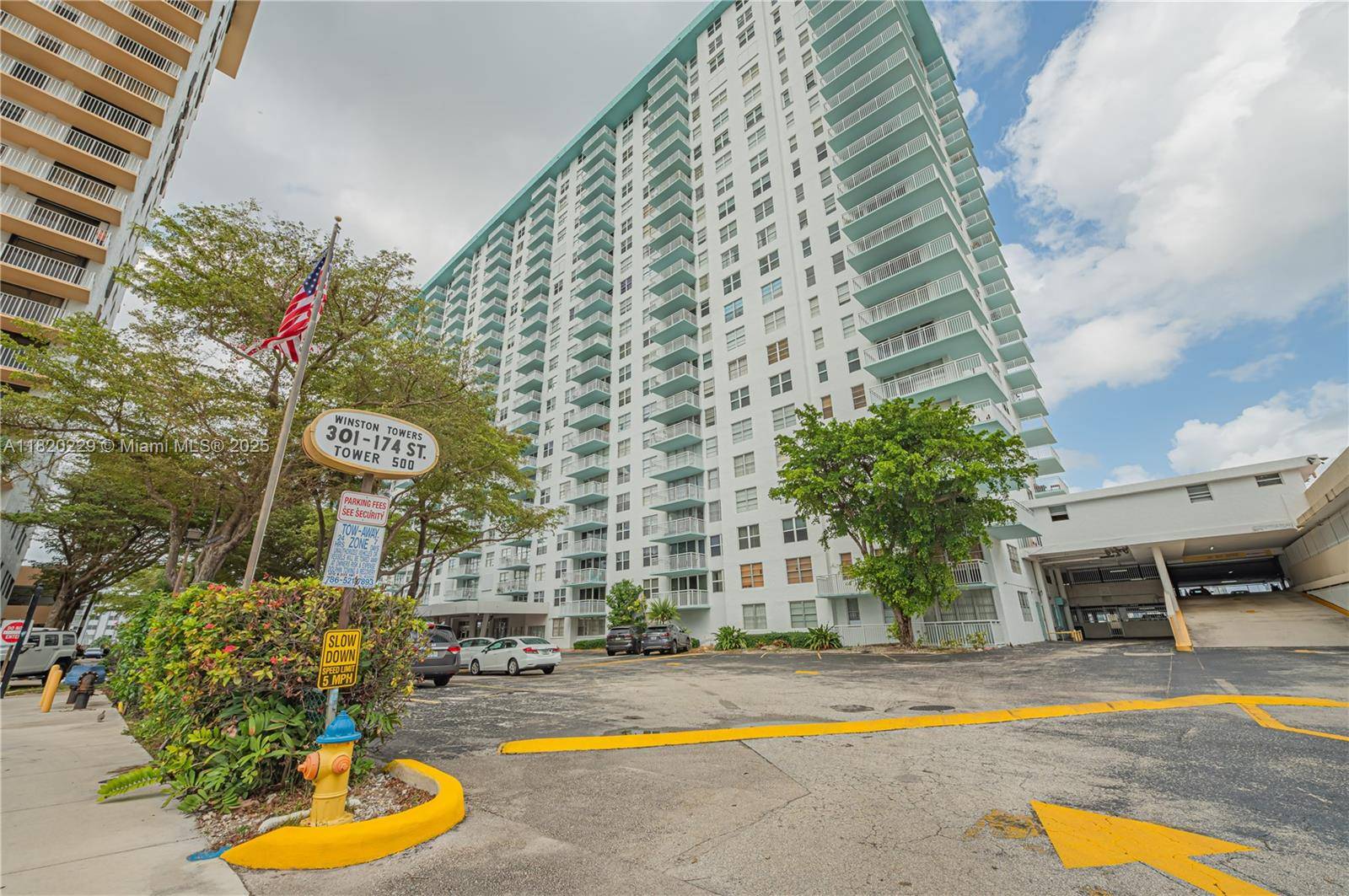 Sunny Isles Beach, FL 33160,301 174th St #2317