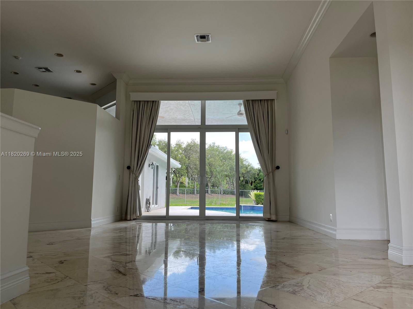 Weston, FL 33326,1290 Ginger Cir
