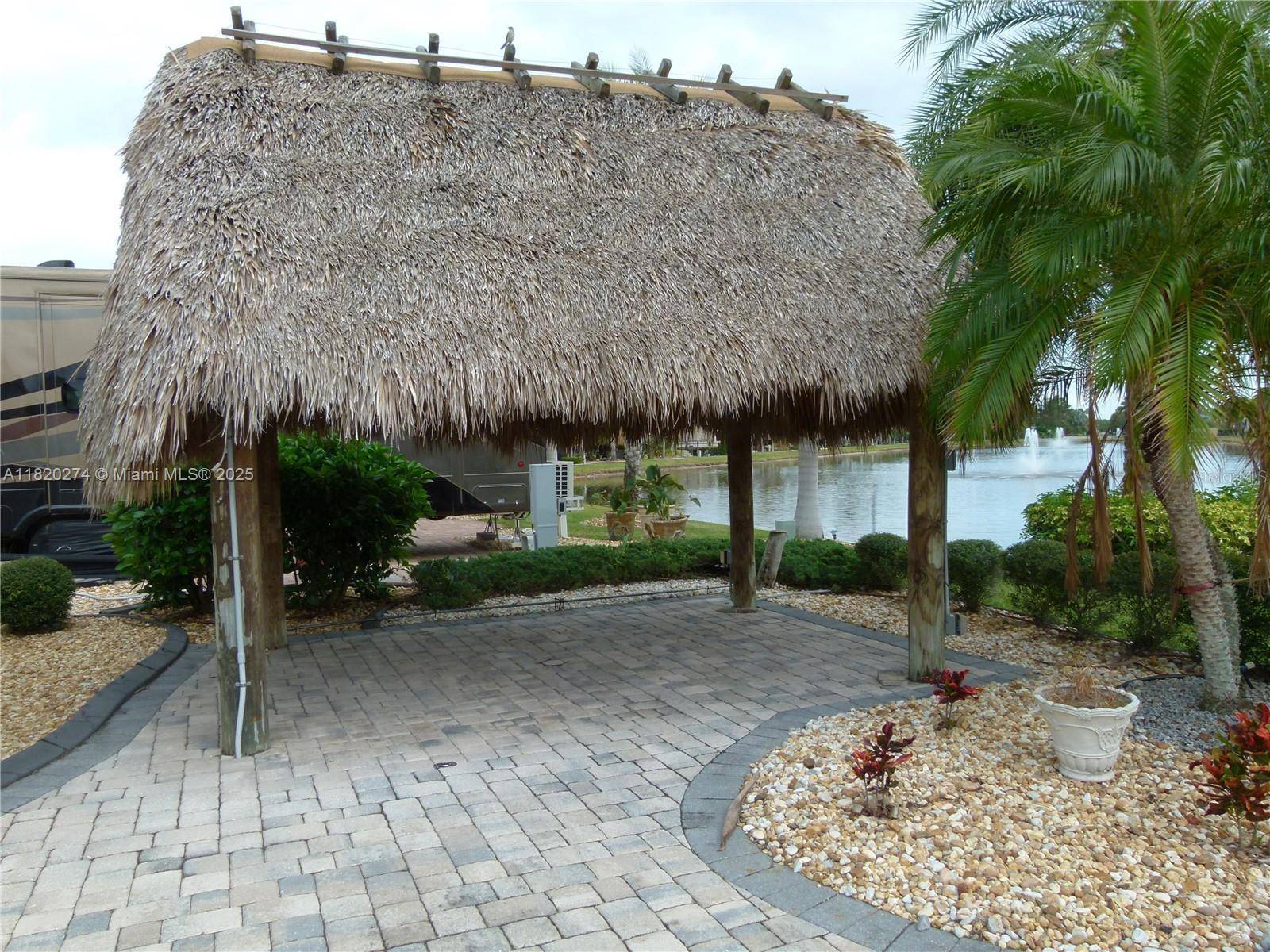 Okeechobee, FL 34974,638 SW 40th Cove #42
