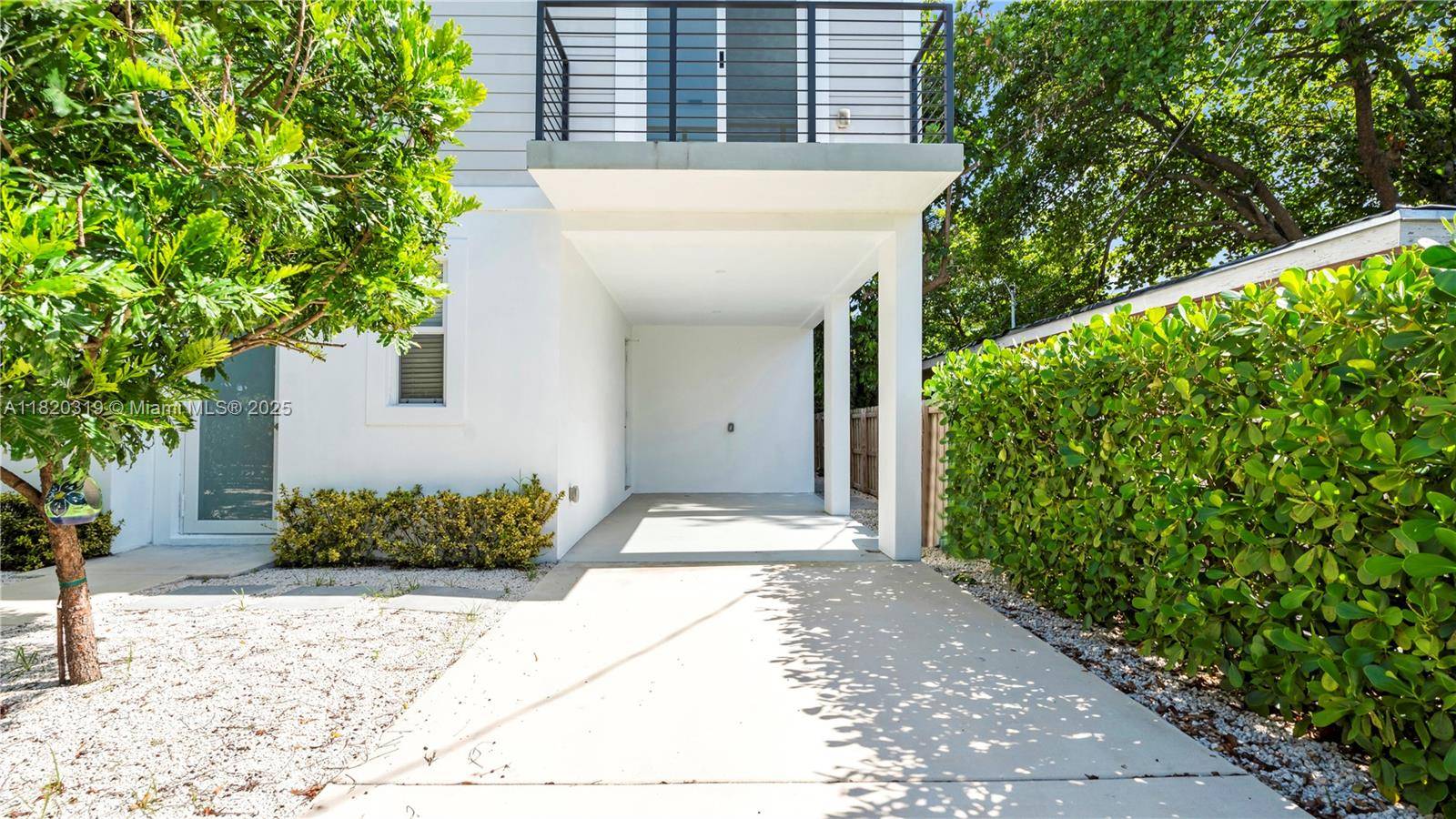 Miami, FL 33133,3823 Thomas Ave