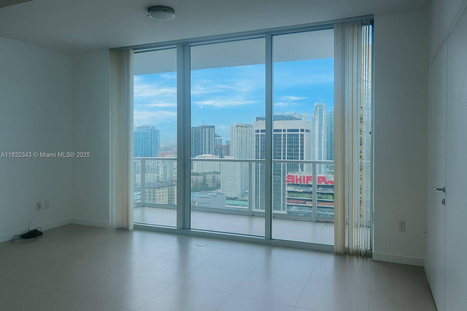 Miami, FL 33131,300 S Biscayne Blvd #T-2803