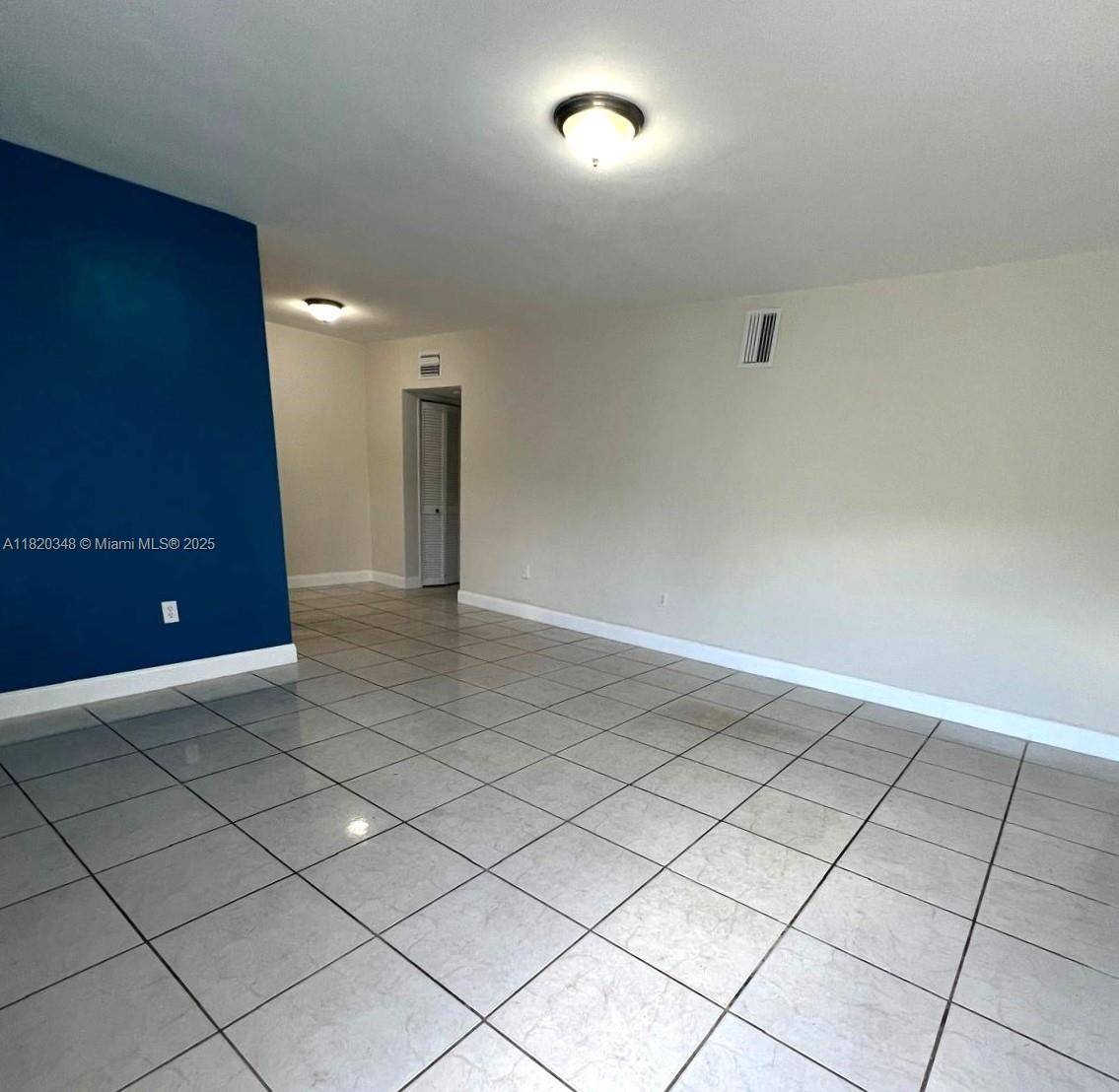 Miami Beach, FL 33141,8271 Crespi Blvd #2