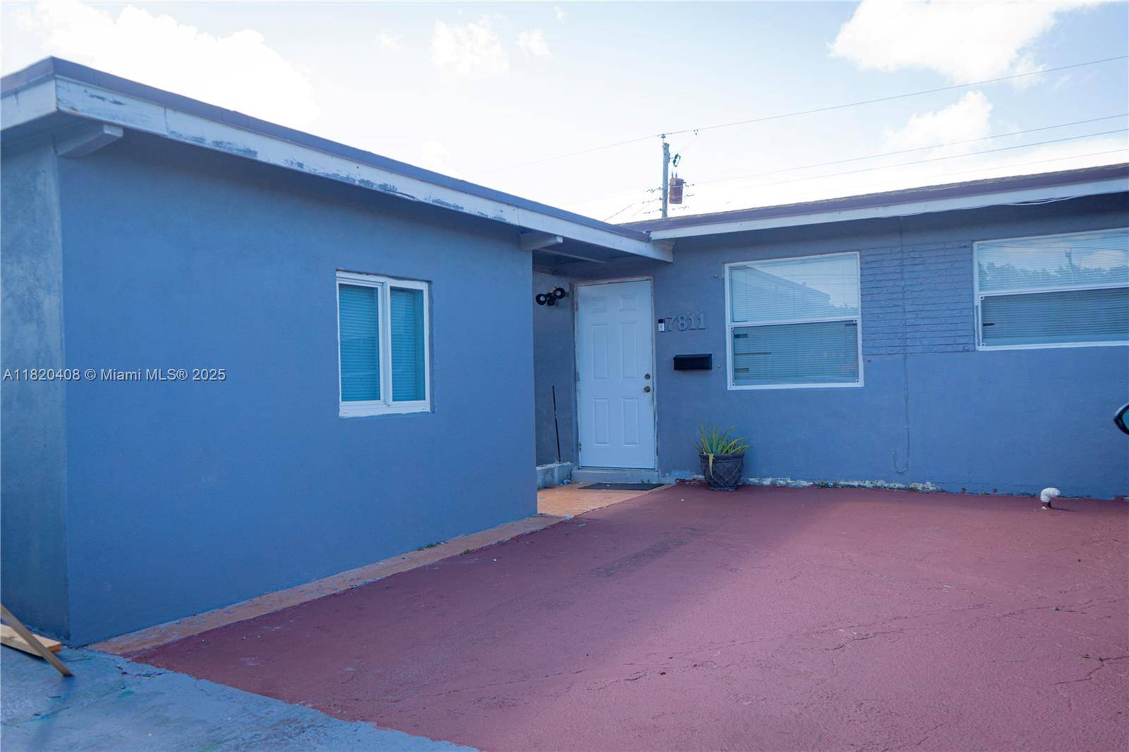 Hollywood, FL 33024,7811 Sheridan St