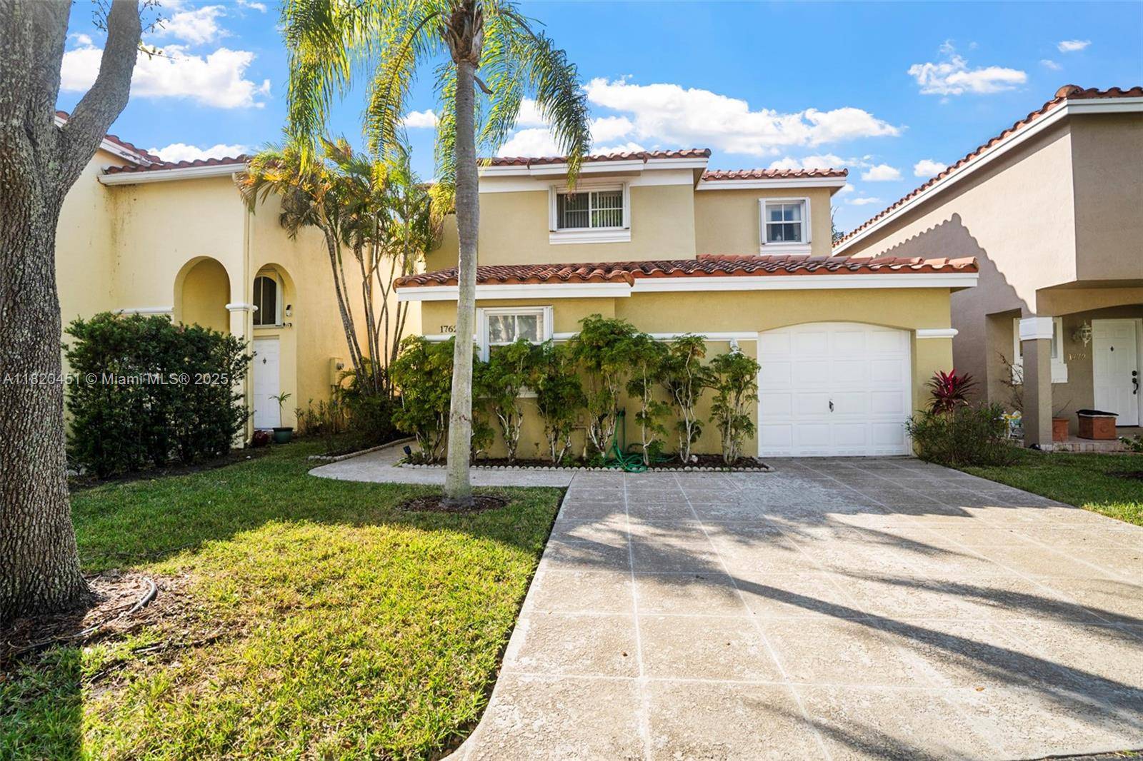 Hollywood, FL 33020,1762 E Trafalgar Cir