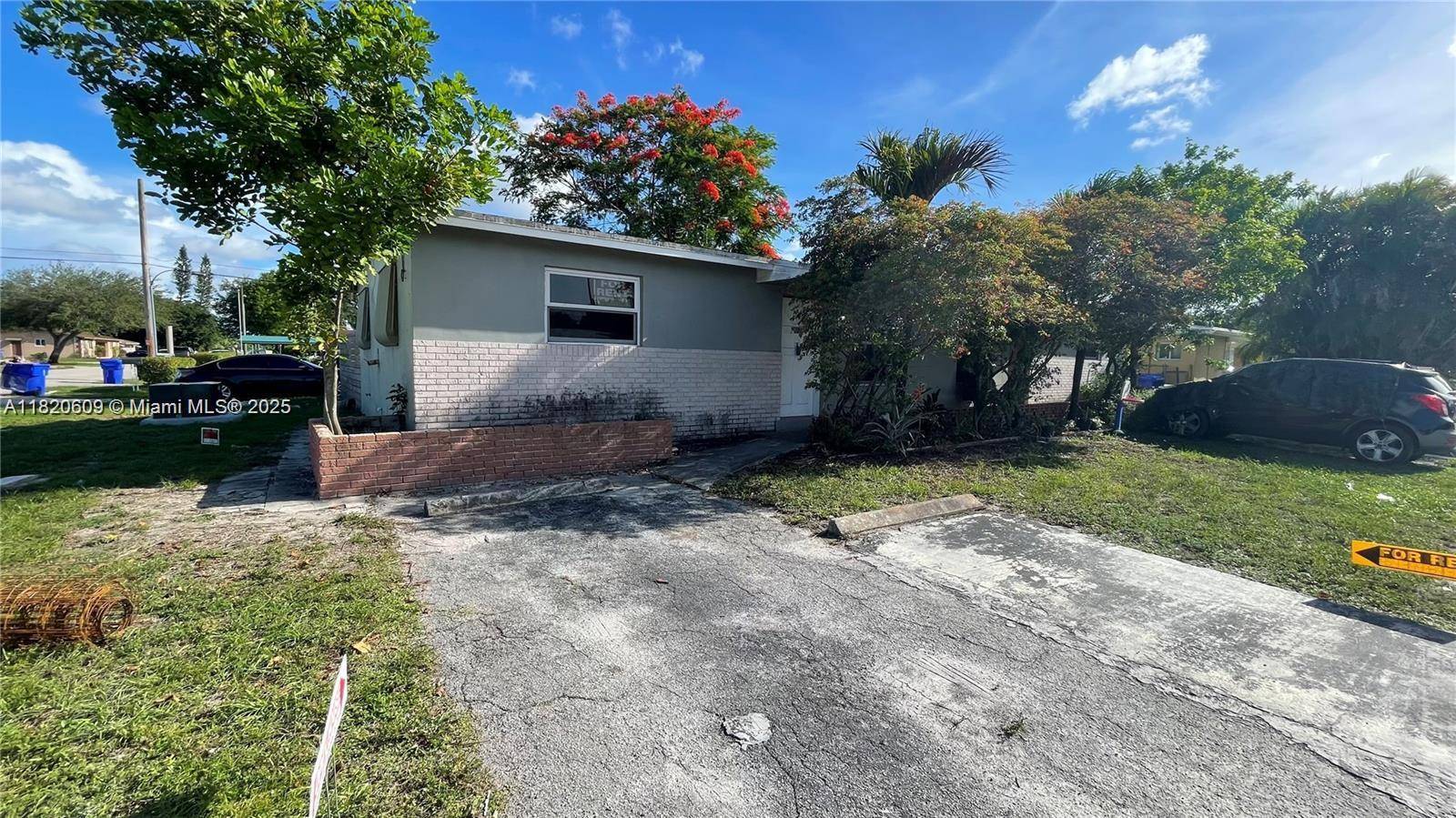 Hollywood, FL 33021,5900 Garfield #East