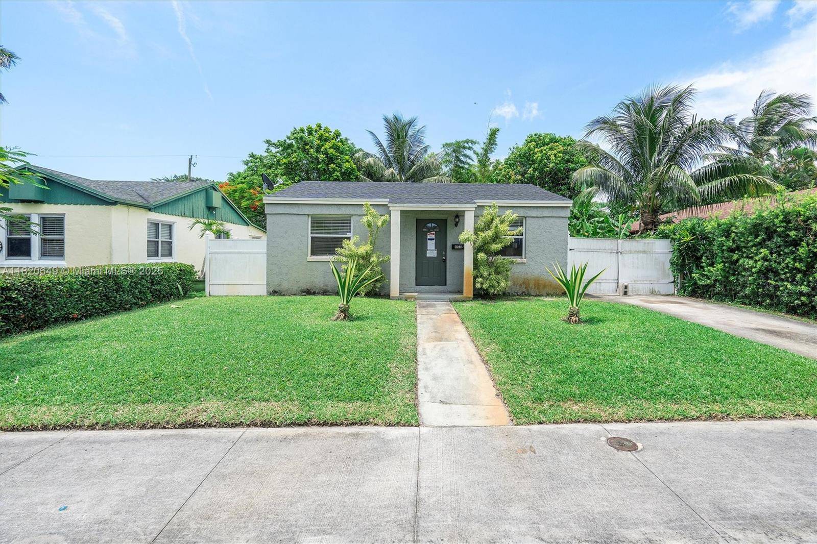 West Palm Beach, FL 33405,602 El Prado
