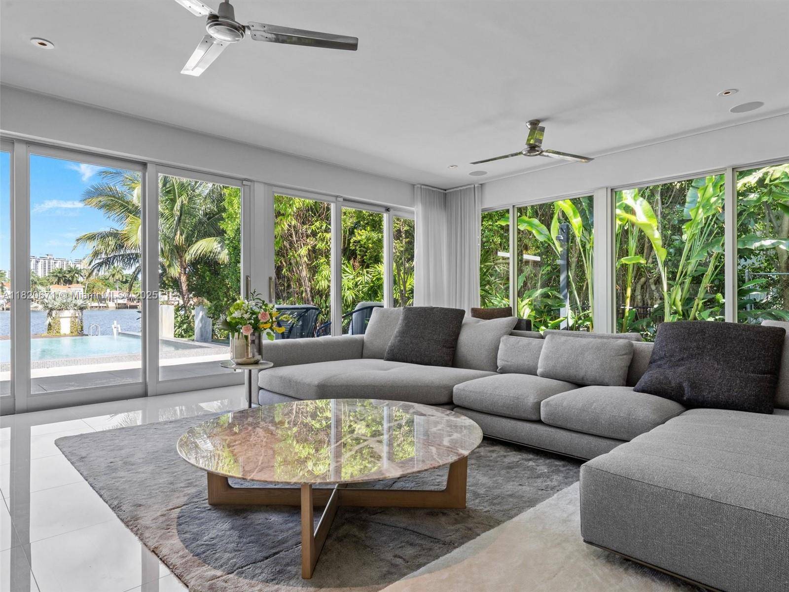 Miami Beach, FL 33139,425 E Dilido Dr