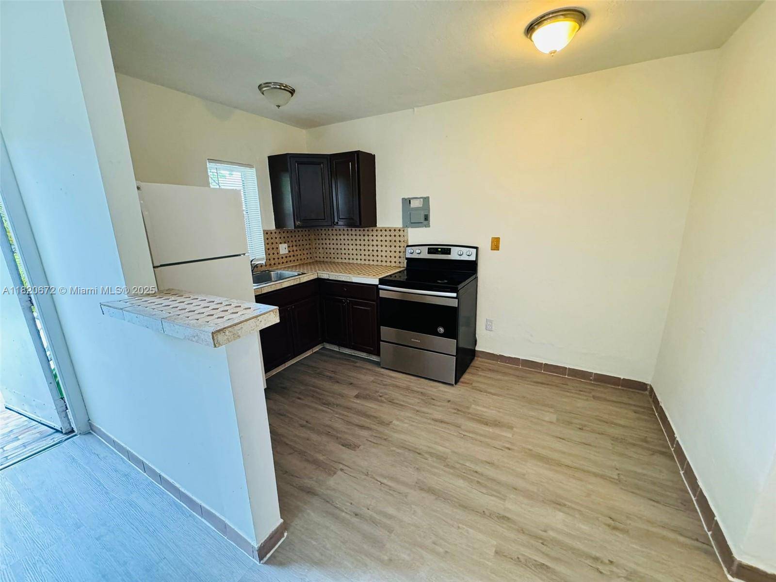 Miami, FL 33135,2900 W Flagler St #8