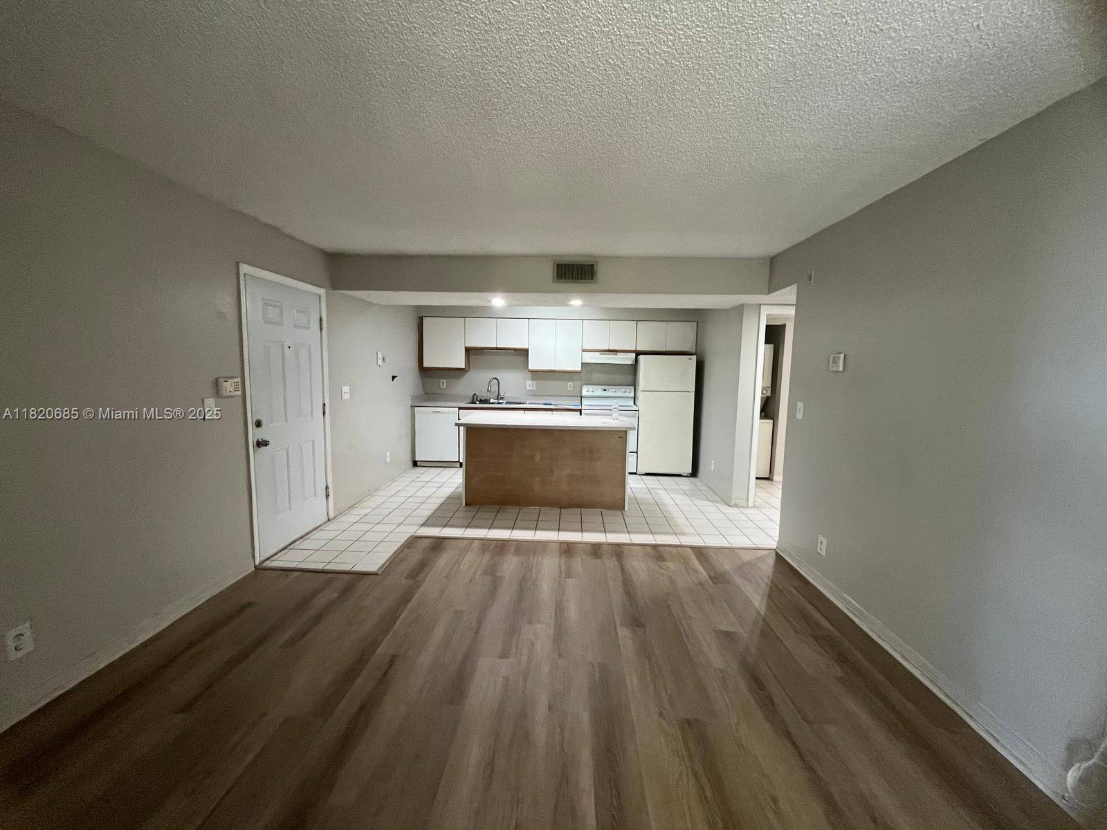 Pompano Beach, FL 33069,4055 W Mcnab Rd #H203
