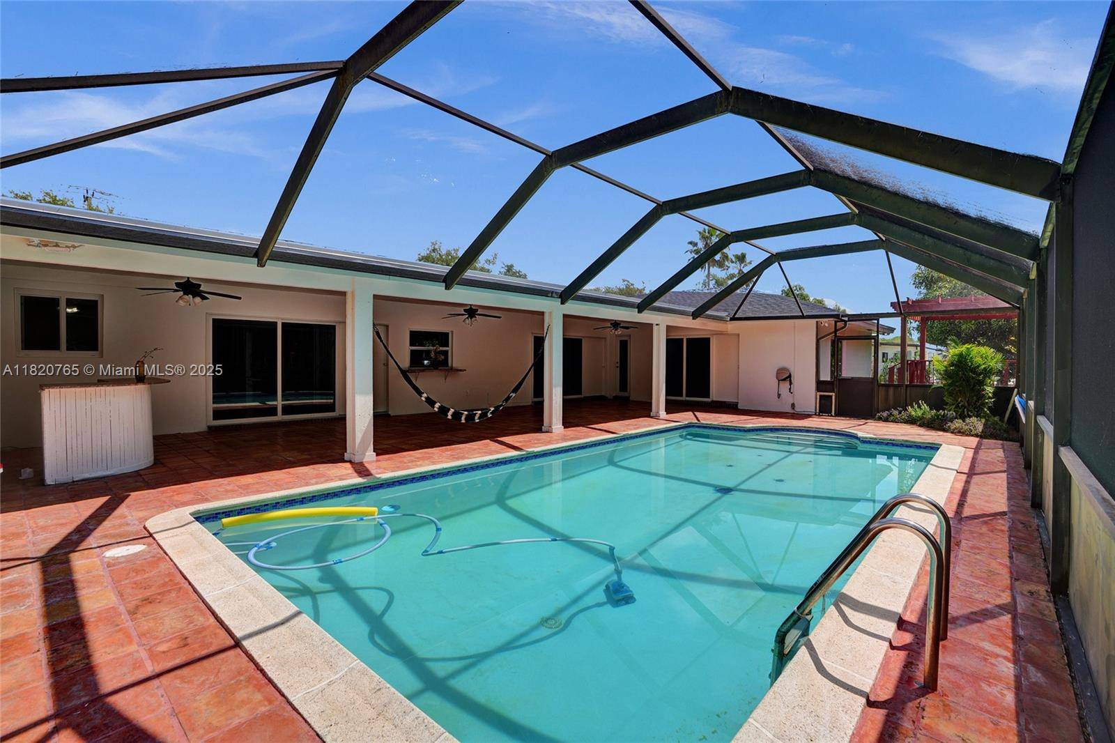 Pinecrest, FL 33156,7360 SW 120th St