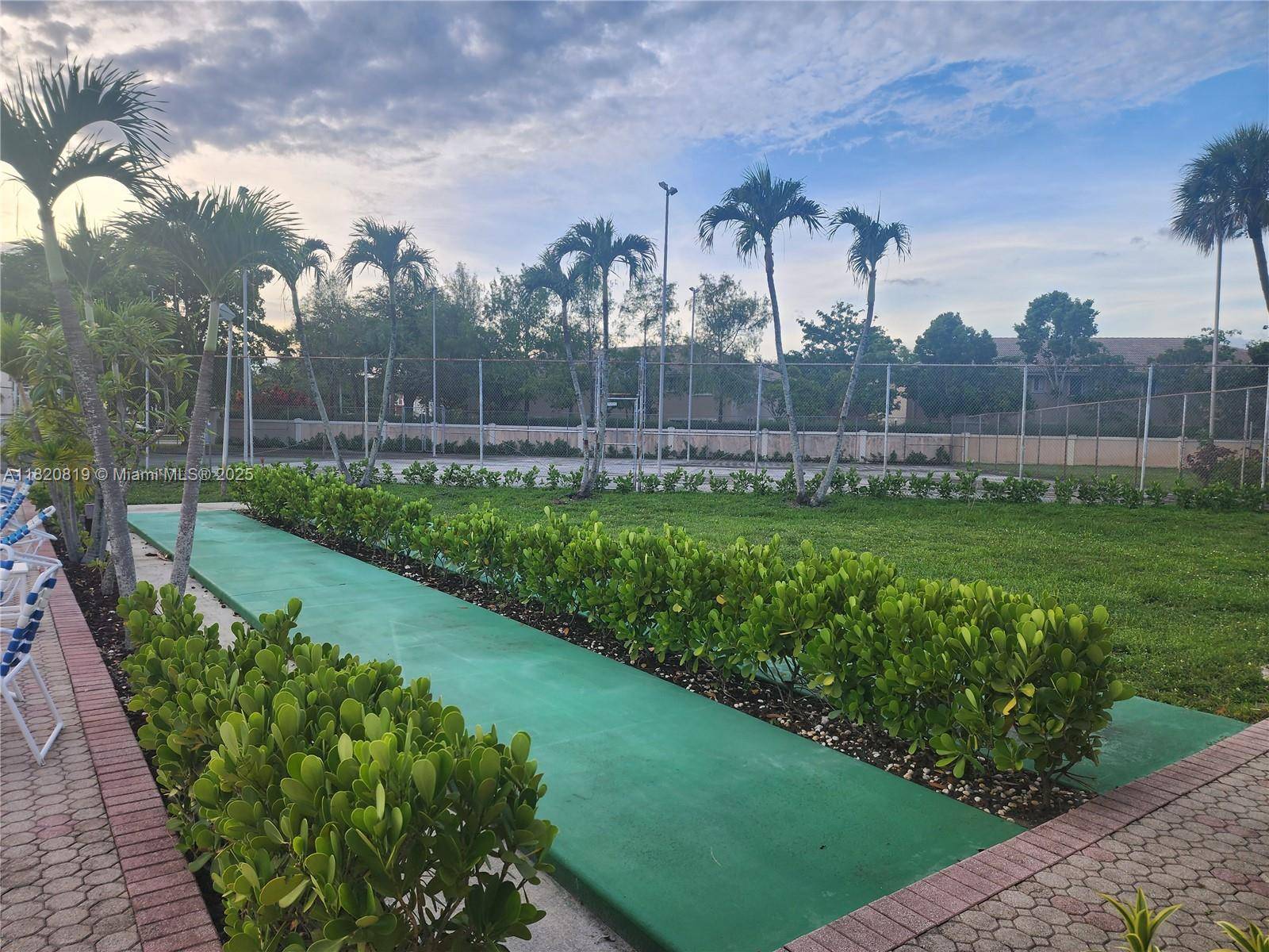 Sunrise, FL 33322,2541 Aragon Blvd #105