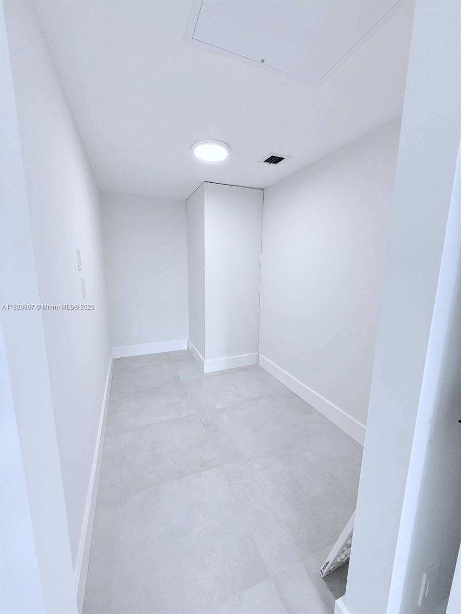 Lake Worth, FL 33467,316 Cape Cod Cir #B