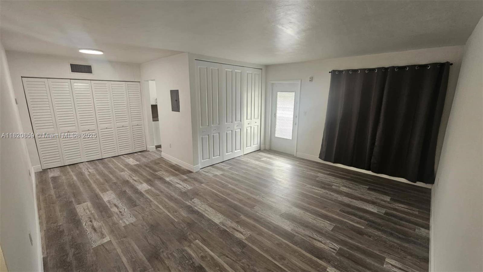 North Miami, FL 33161,1500 NE 127th St #103