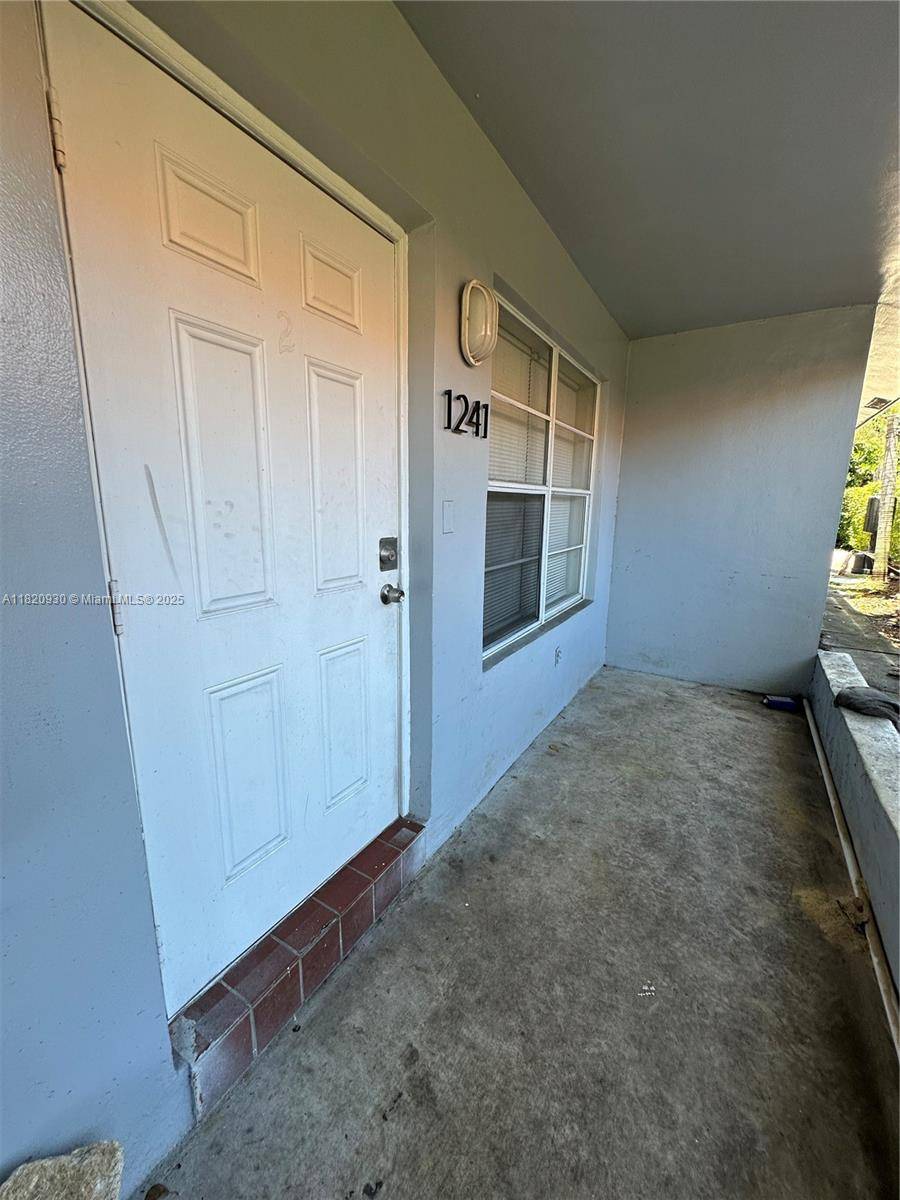 Fort Lauderdale, FL 33304,1241 NE 2nd Ave #1241