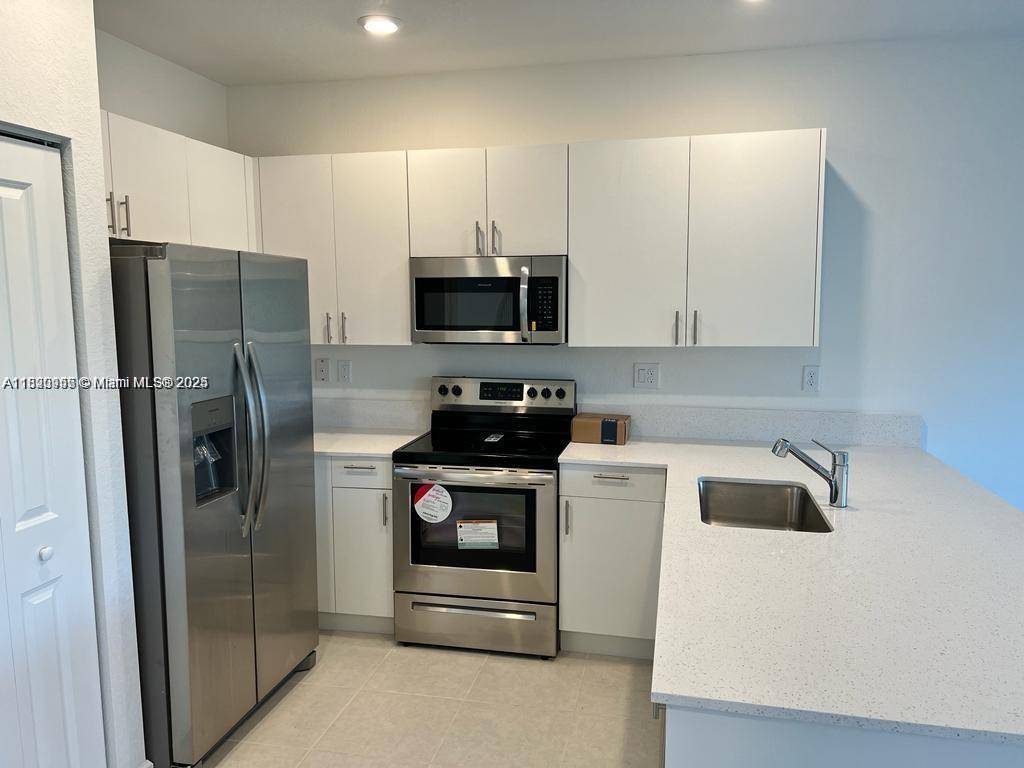 Homestead, FL 33035,2633 SE 10th St #.