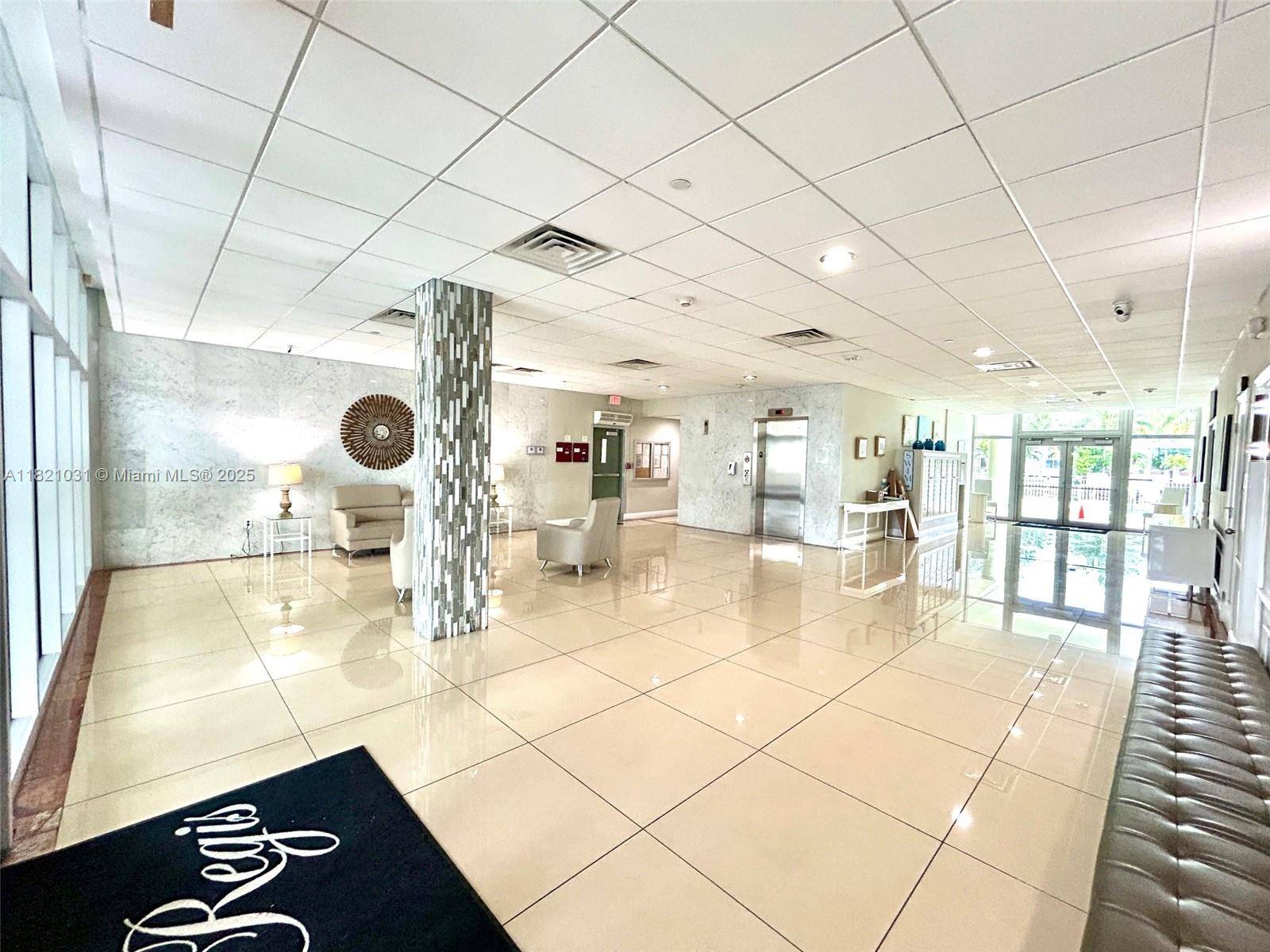 Bay Harbor Islands, FL 33154,9500 W Bay Harbor Dr #2G