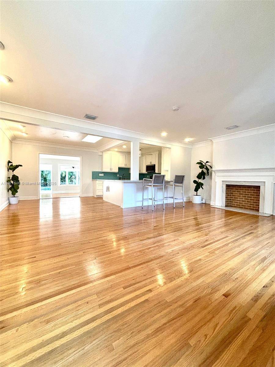 Miami Shores, FL 33138,260 NE 95th St
