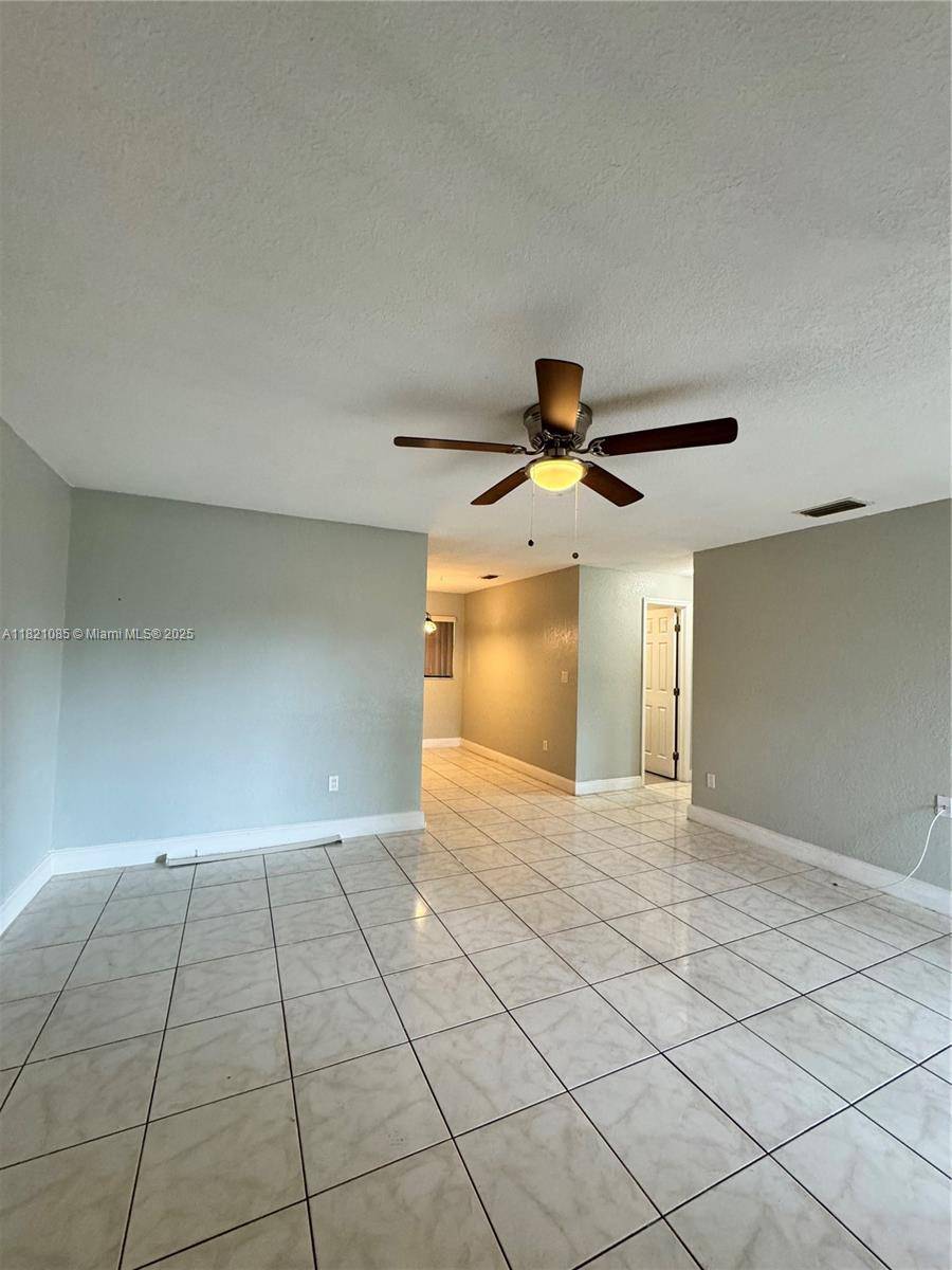 Fort Lauderdale, FL 33312,2731 SW 7th St #1