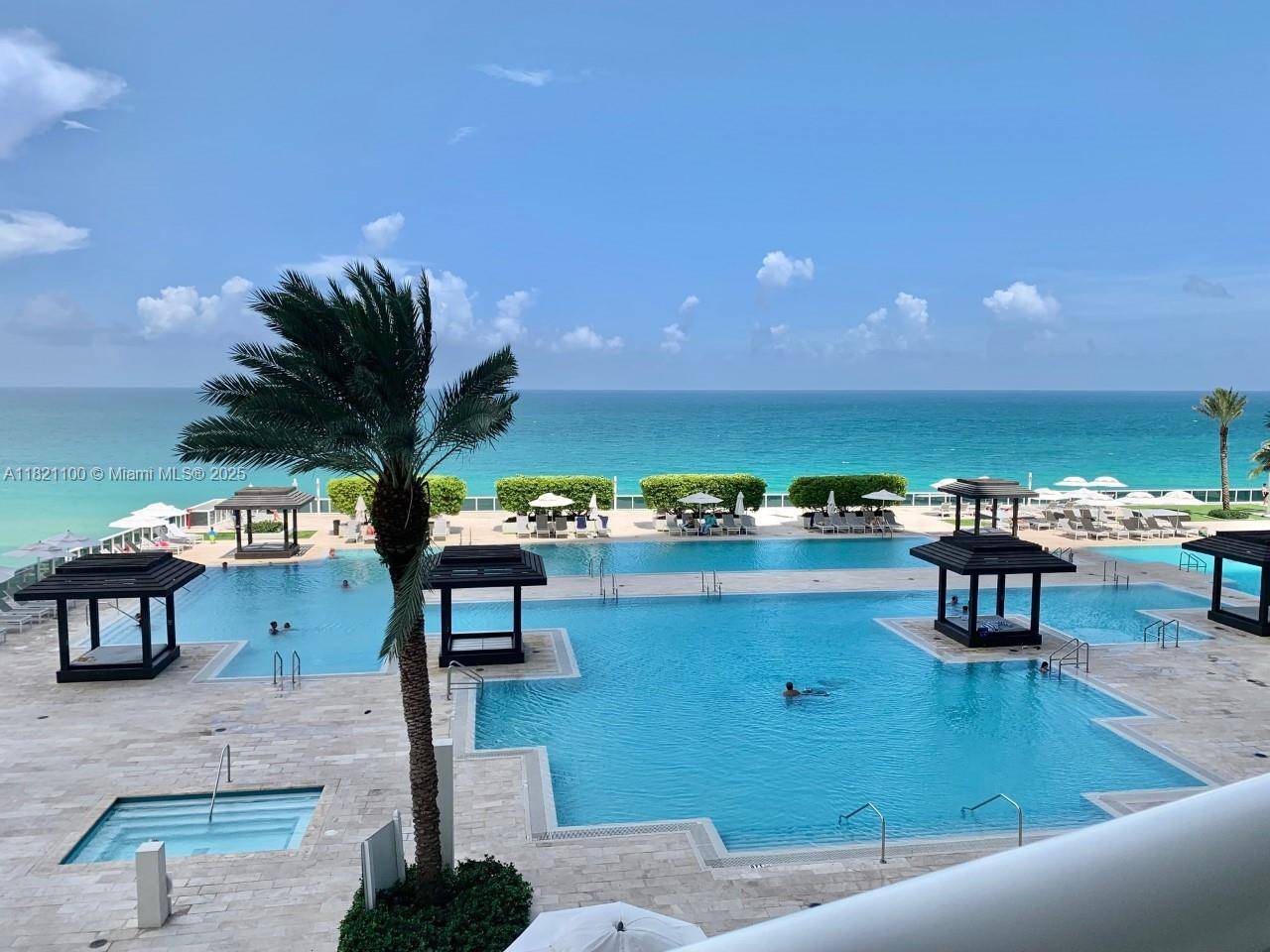 Hallandale Beach, FL 33009,1800 S Ocean Dr #902