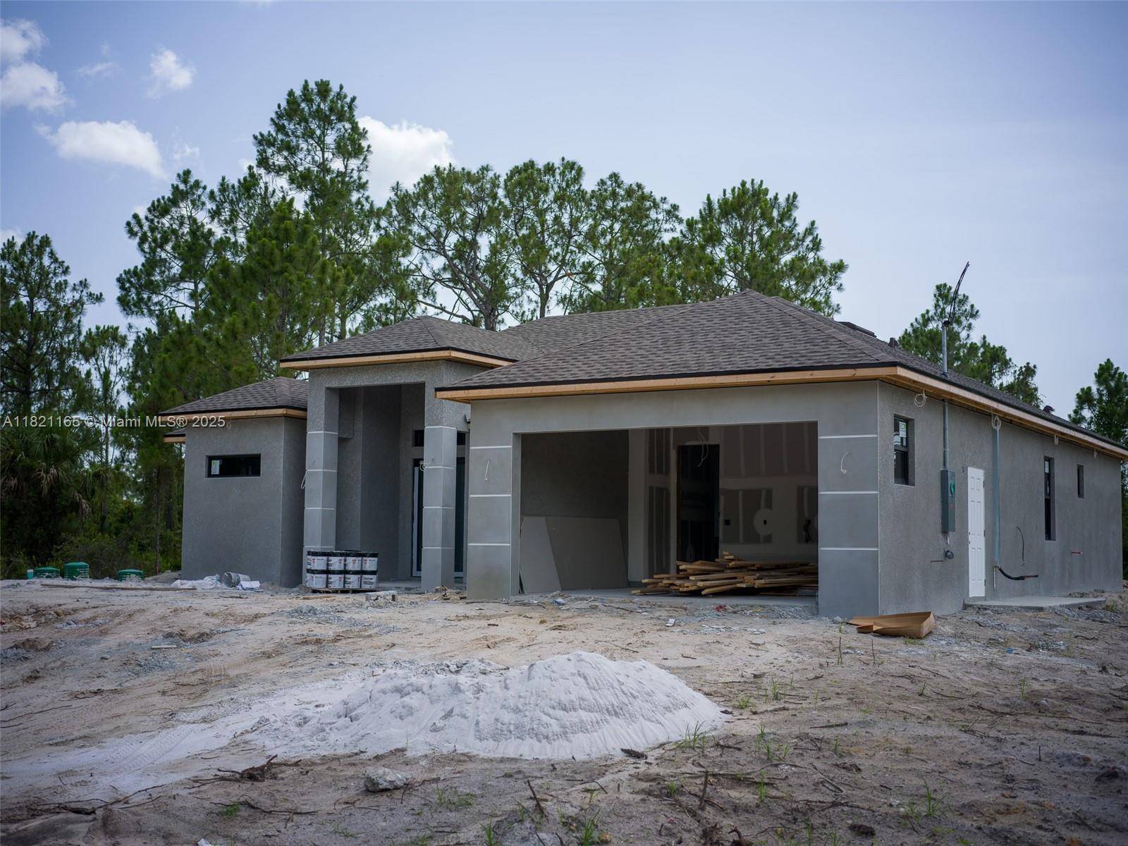 Lehigh Acres, FL 33972,811 Rush Ave