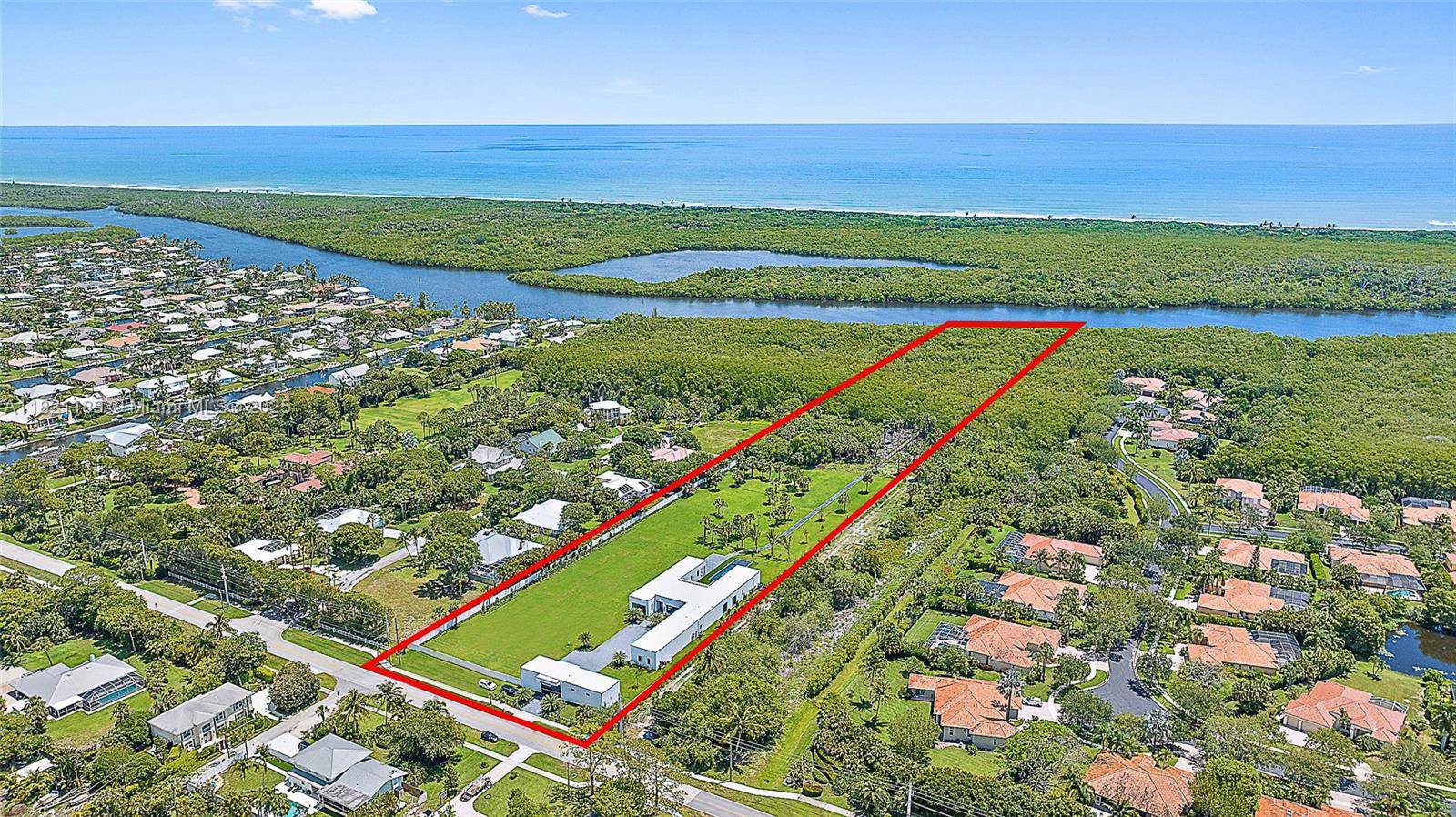 Hobe Sound, FL 33455,9741 SE Gomez Ave