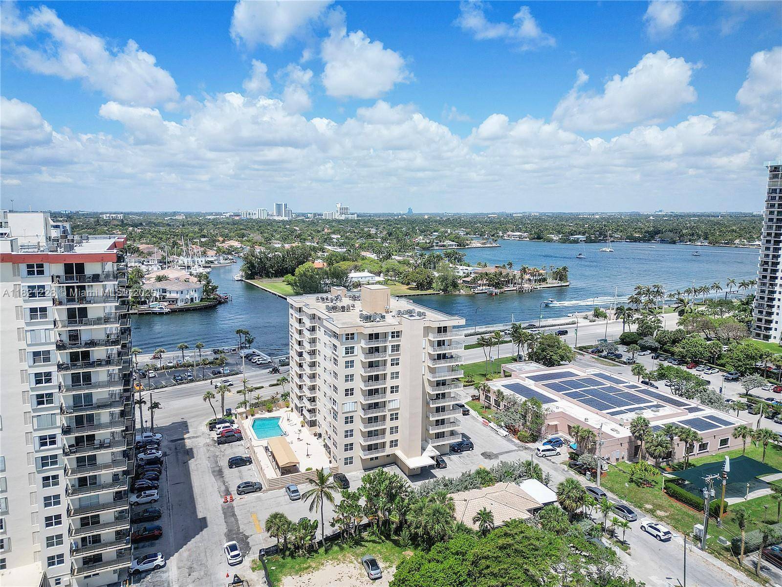 Hollywood, FL 33019,1401 S Ocean Dr #301