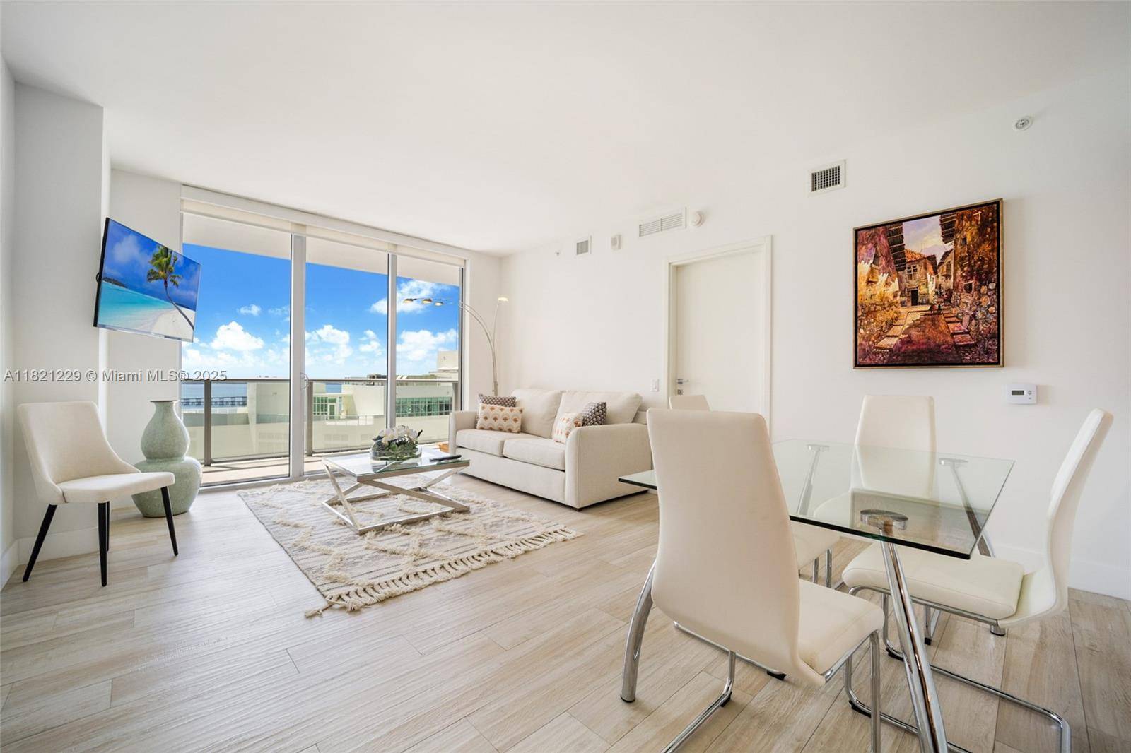 Miami, FL 33131,1300 Brickell Bay Dr #3004