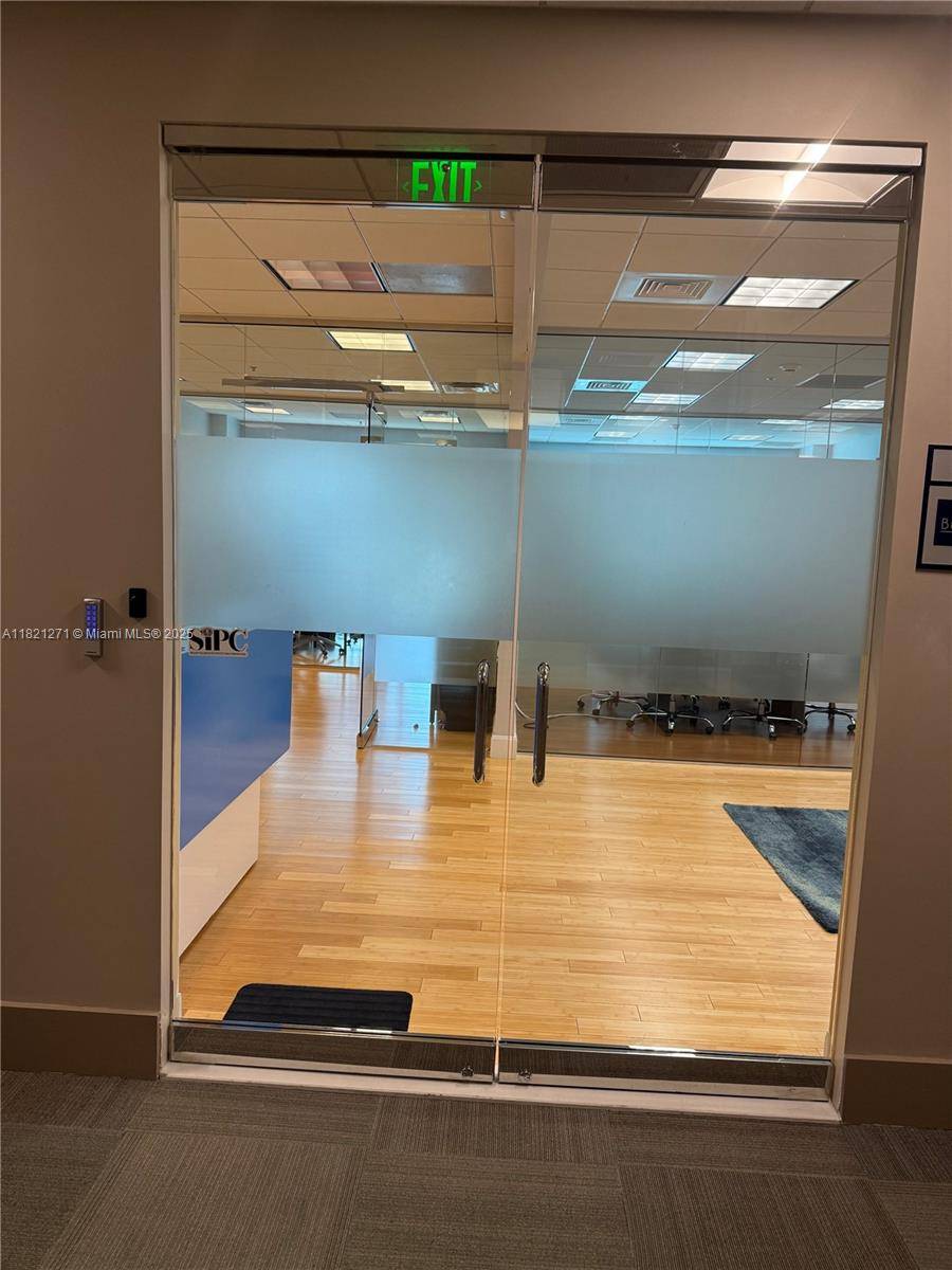 Miami, FL 33130,175 SW 7th St #1616