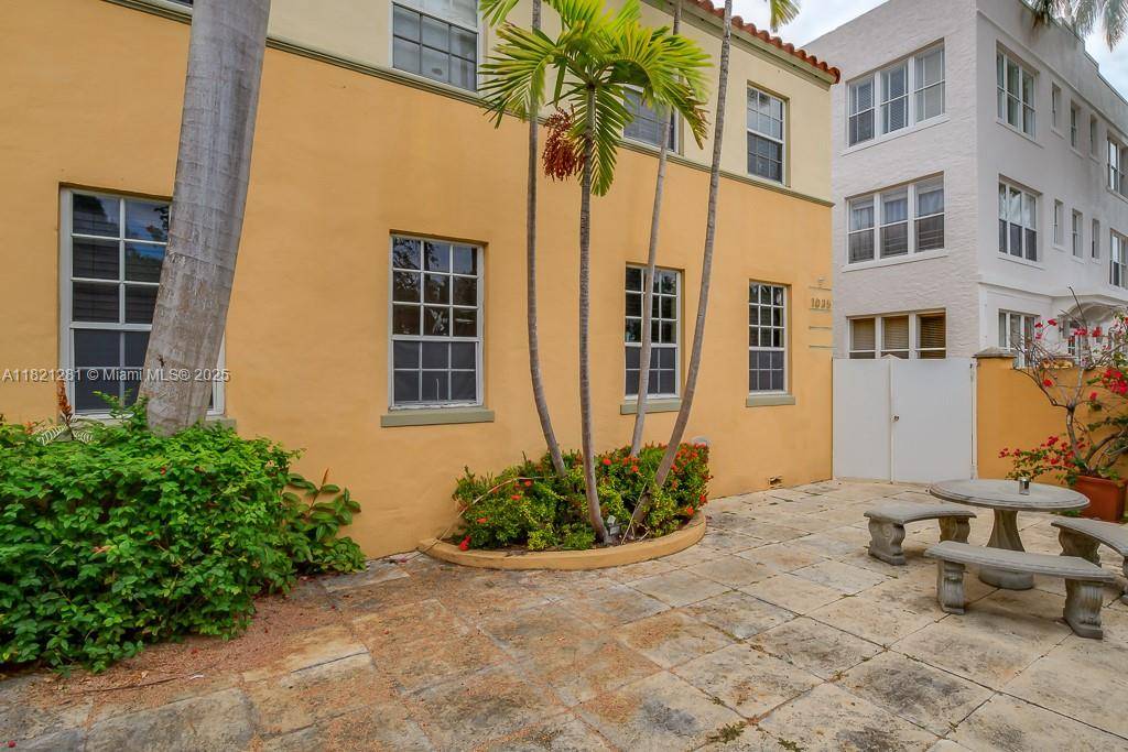 Miami Beach, FL 33139,1035 Pennsylvania Ave #9