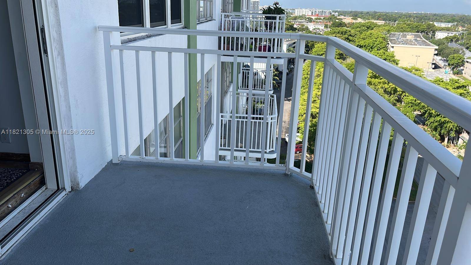 North Miami, FL 33181,2100 Sans Souci Blvd #A1108