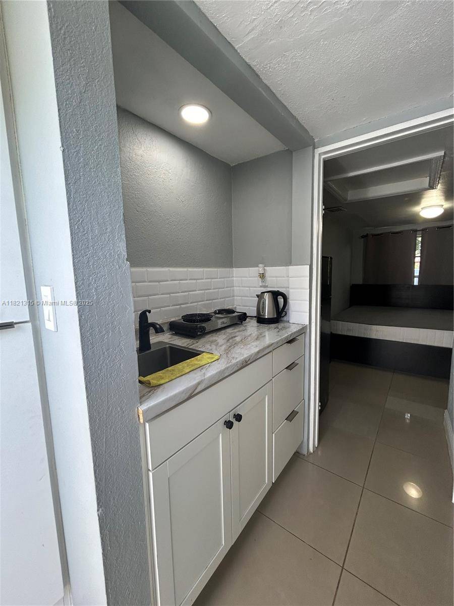 North Miami Beach, FL 33162,1795 NE 175 ST #1