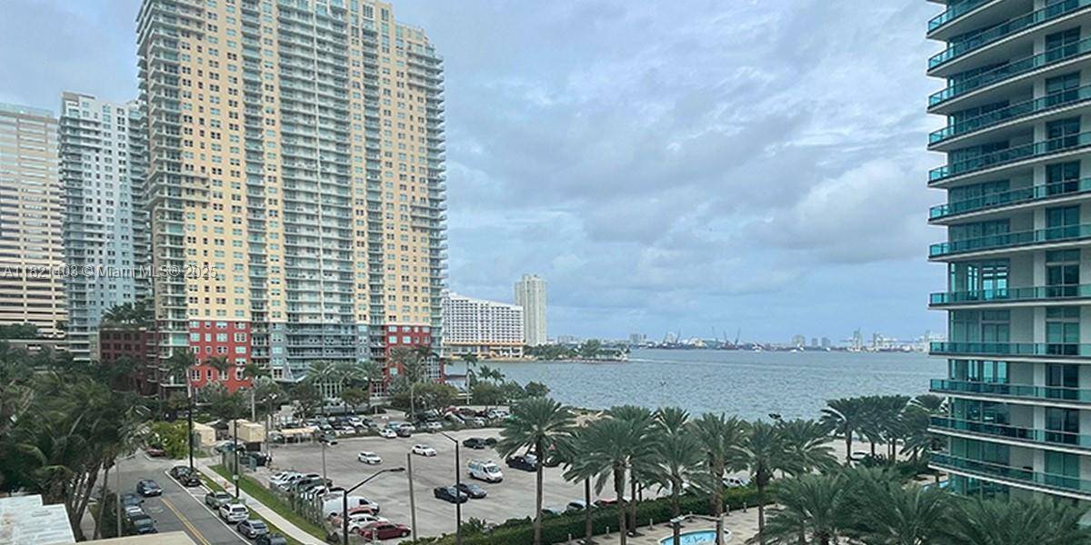 Miami, FL 33131,1300 Brickell Bay Dr #610