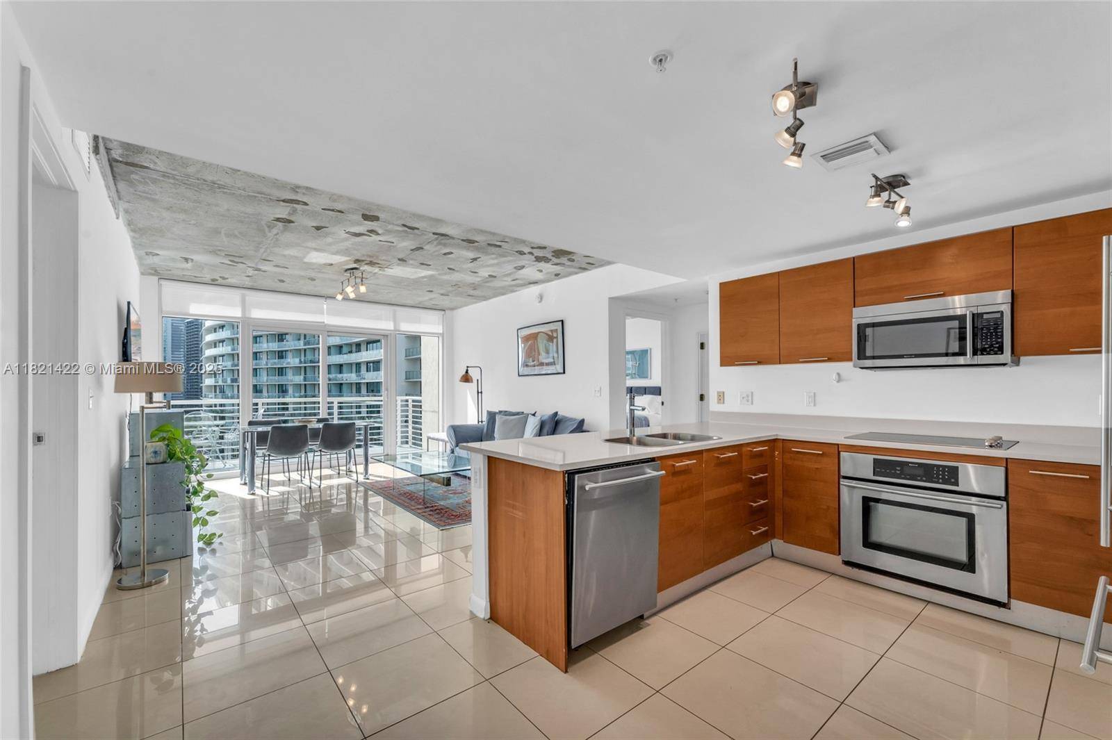 Miami, FL 33137,3250 NE 1st Ave #1120