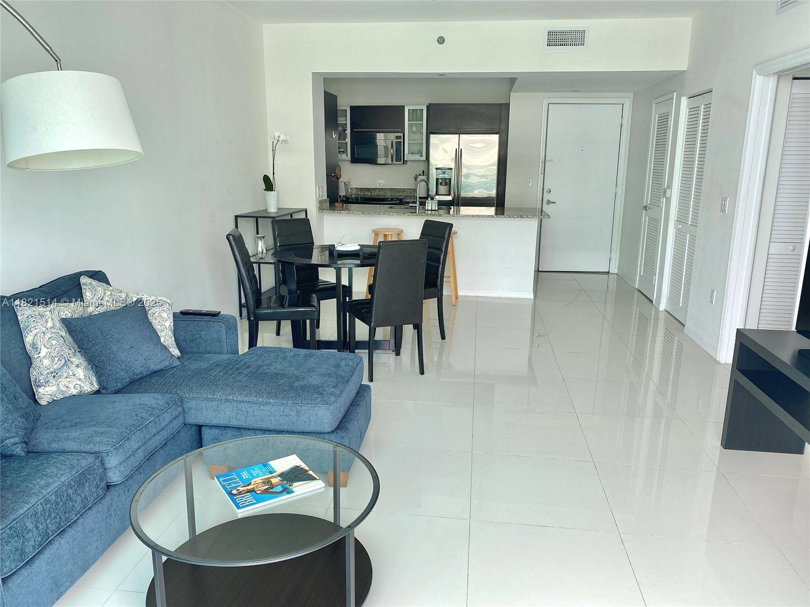 Miami, FL 33131,950 Brickell Bay Dr #3302