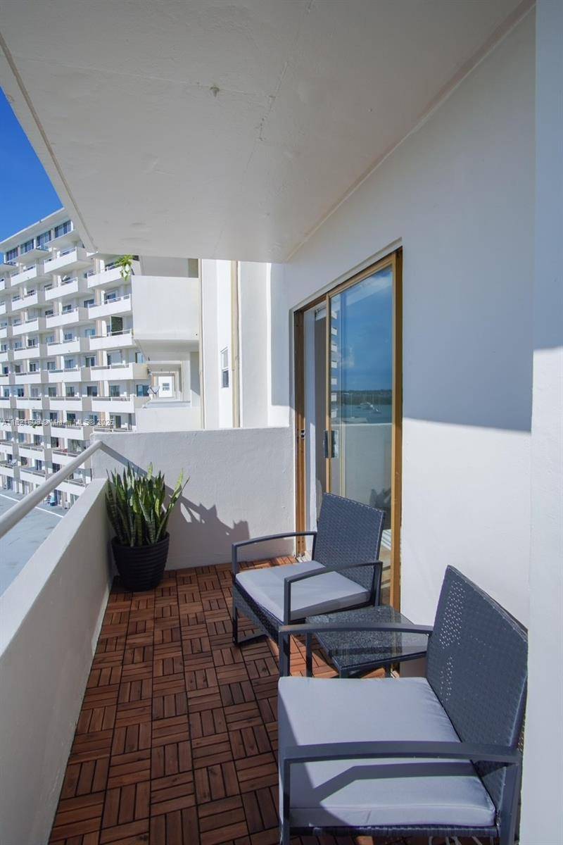 North Bay Village, FL 33141,7904 West Dr #501