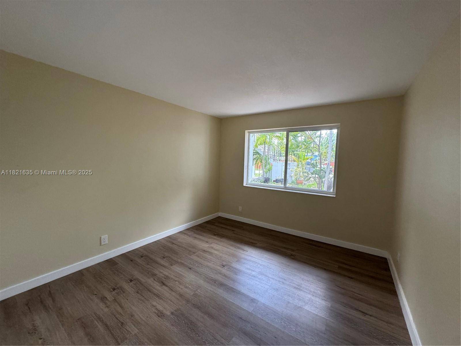 Hollywood, FL 33020,707 S 19th Ave #2