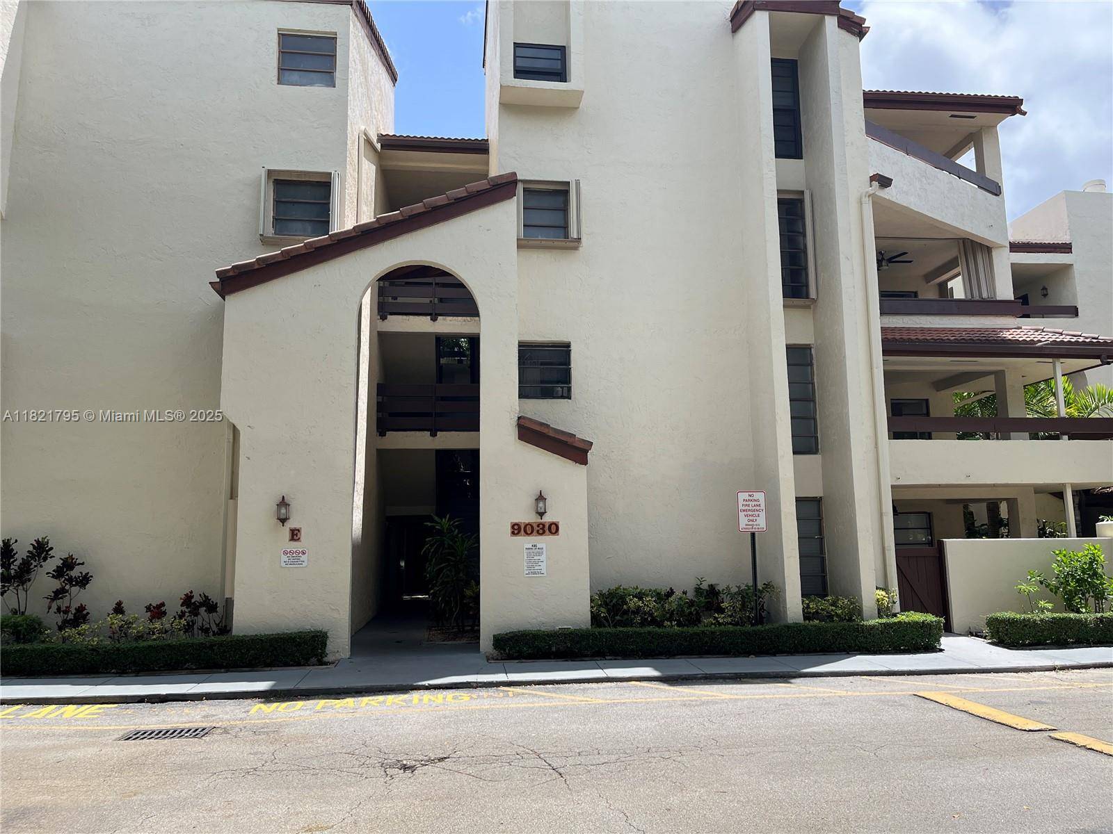 Miami, FL 33186,9030 SW 125th Ave #E-104