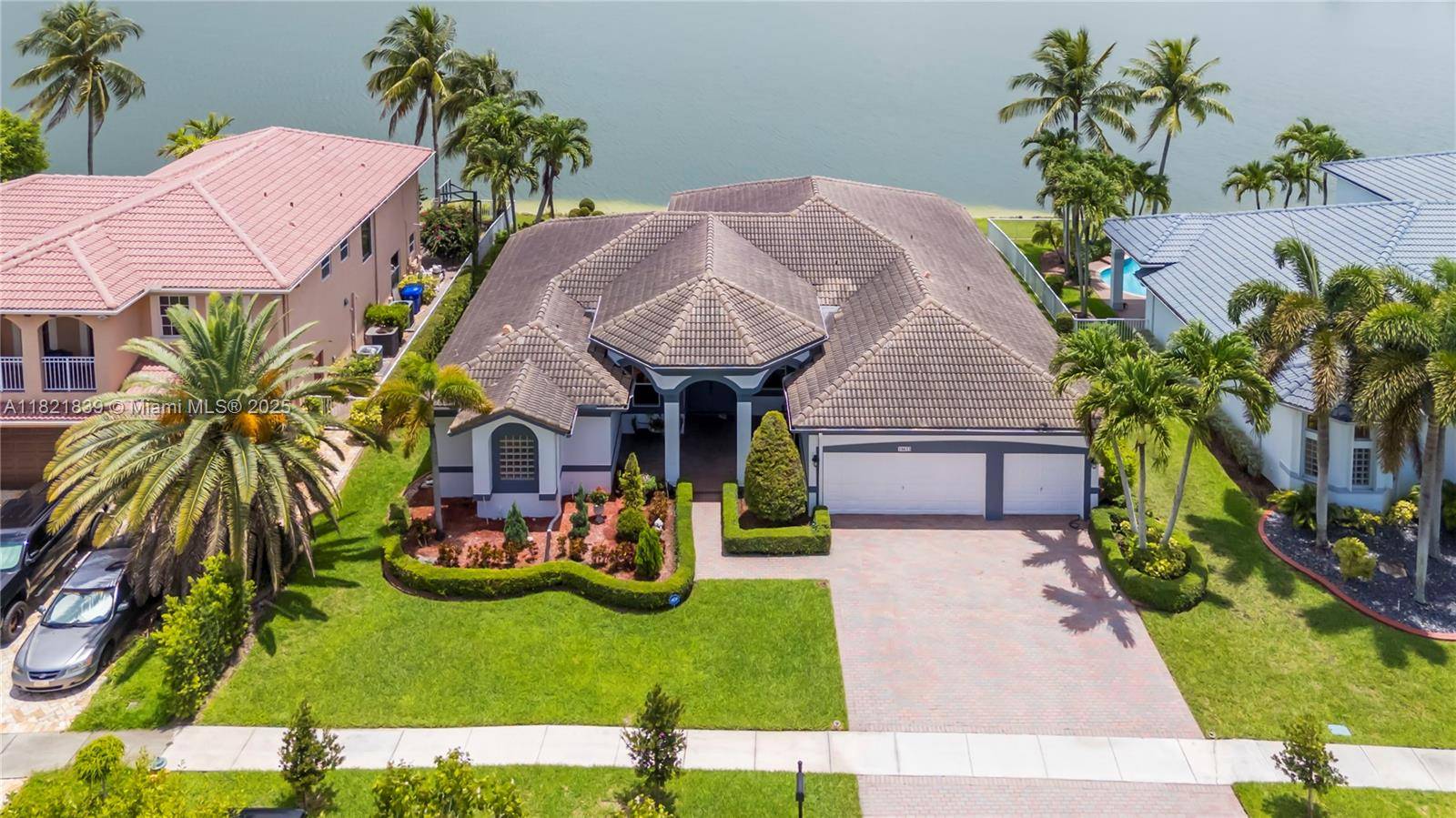 Miramar, FL 33029,18633 SW 24th St