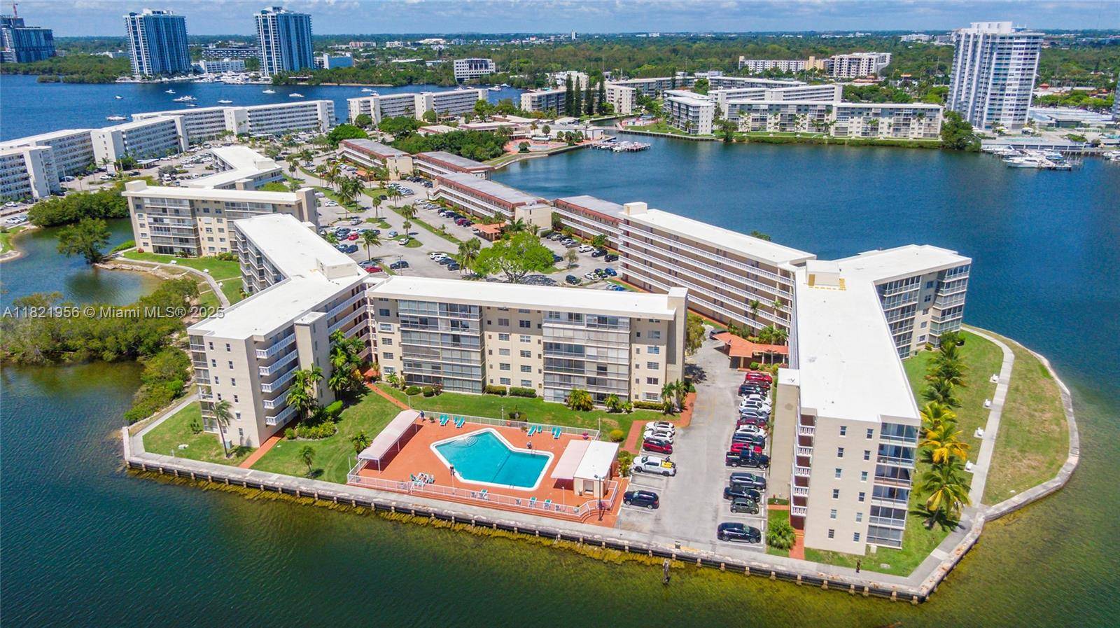 Aventura, FL 33160,2930 Point East Dr #E106