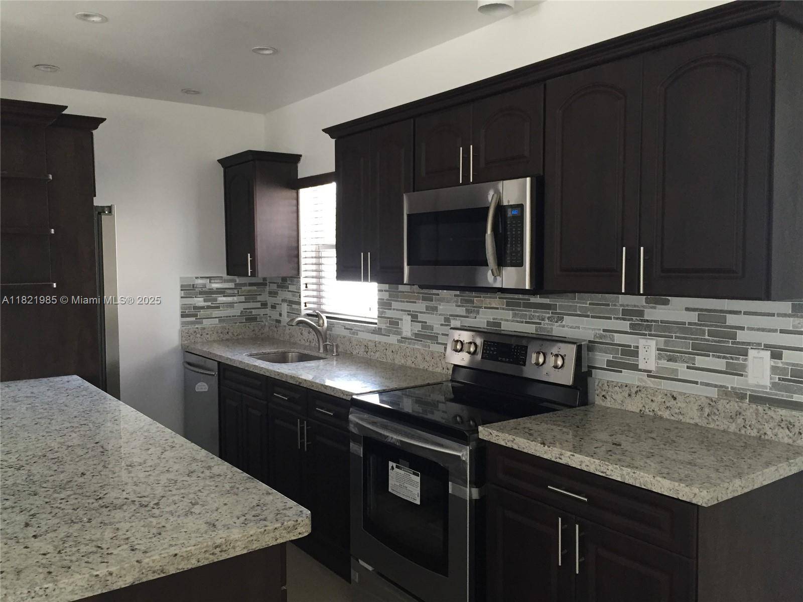 North Miami Beach, FL 33162,1340 NE 177th St