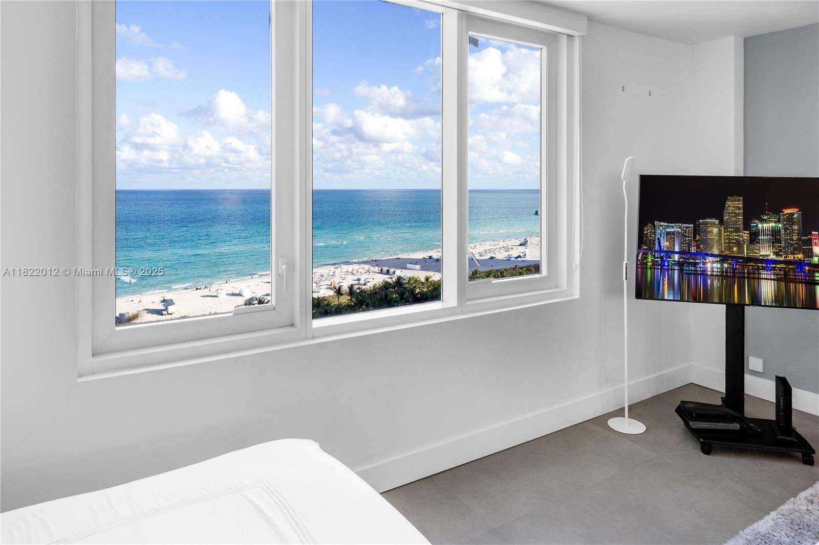 Miami Beach, FL 33139,2301 Collins Ave #1543