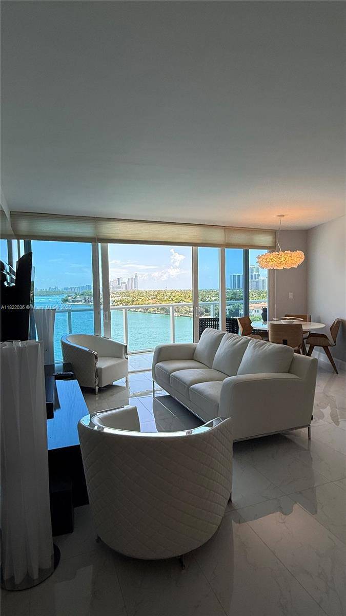 Bay Harbor Islands, FL 33154,9821 E Bay Harbor Dr #903