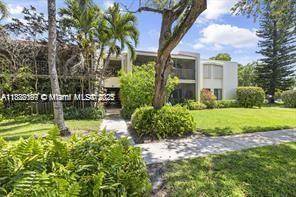 Jupiter, FL 33469,150 Pineview Rd #D4