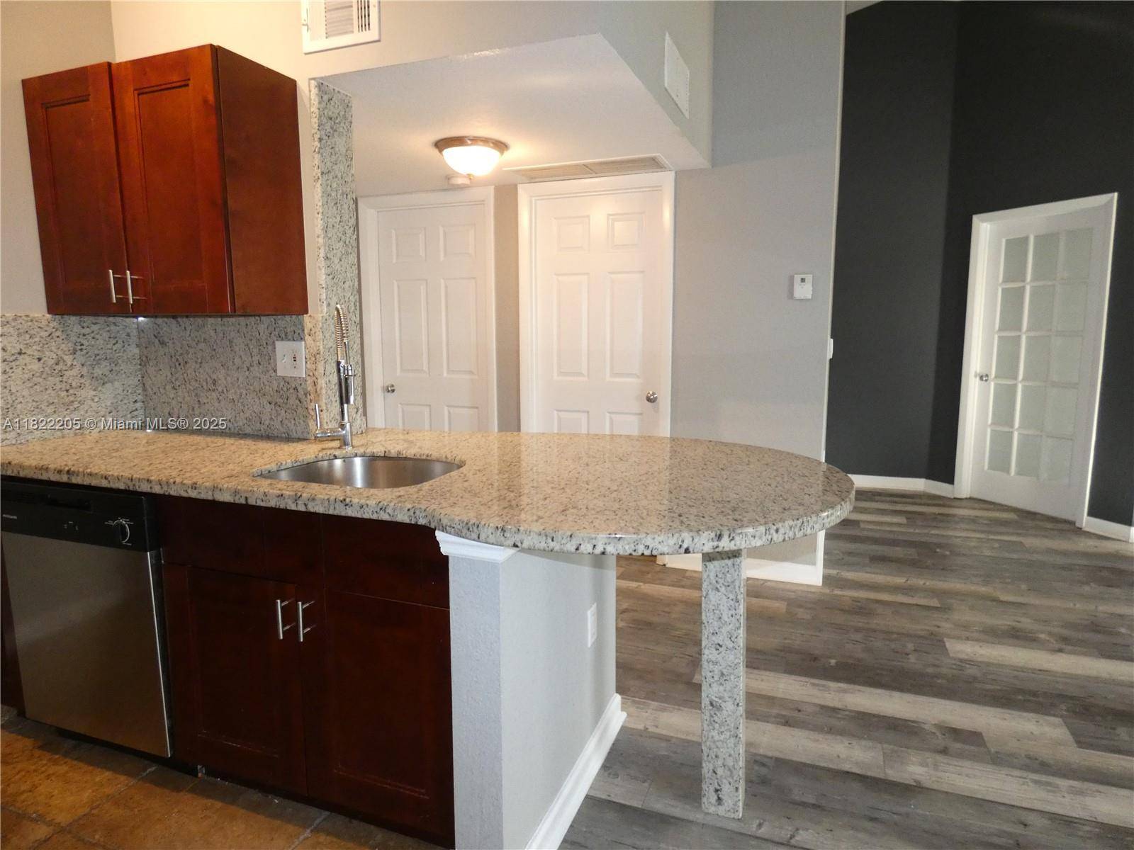 Oakland Park, FL 33309,2850 N Oakland Forest Dr #304
