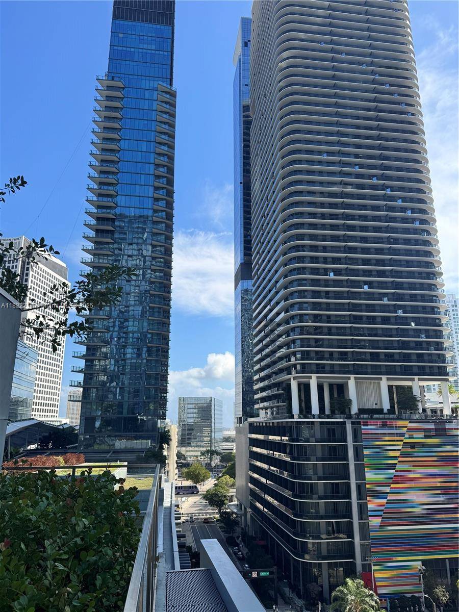 Miami, FL 33130,88 SW 7th Street #3012