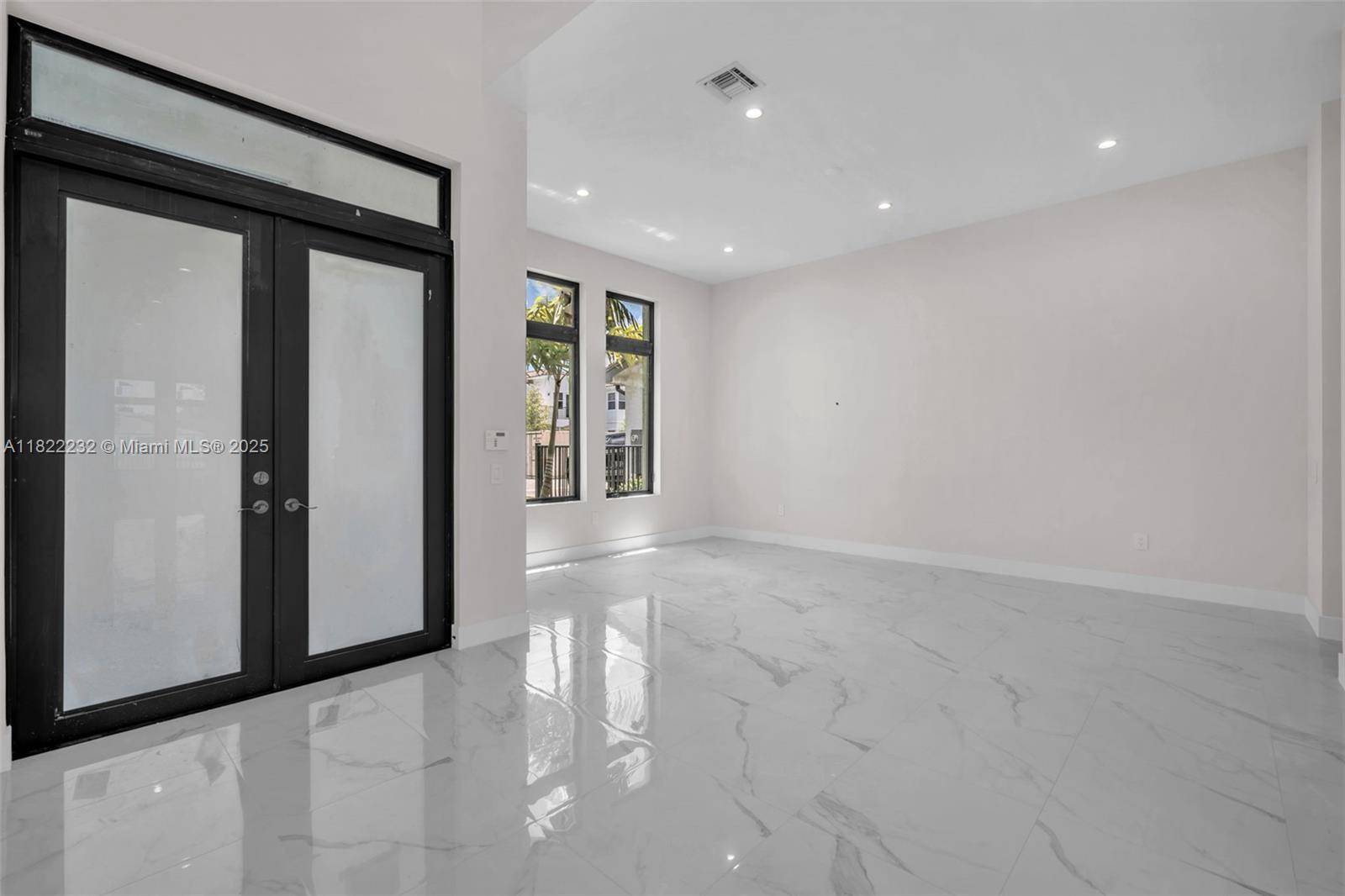 Hollywood, FL 33312,3511 Ashwood Cir S