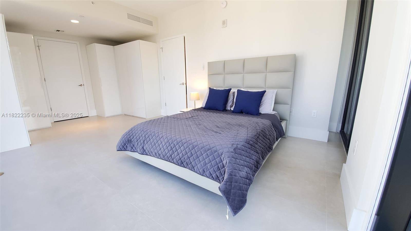 Miami, FL 33131,1010 Brickell Ave #2511