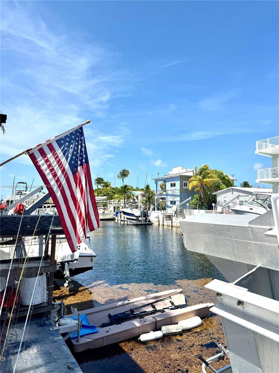 Tavernier, FL 33070,118 Burgundy Dr