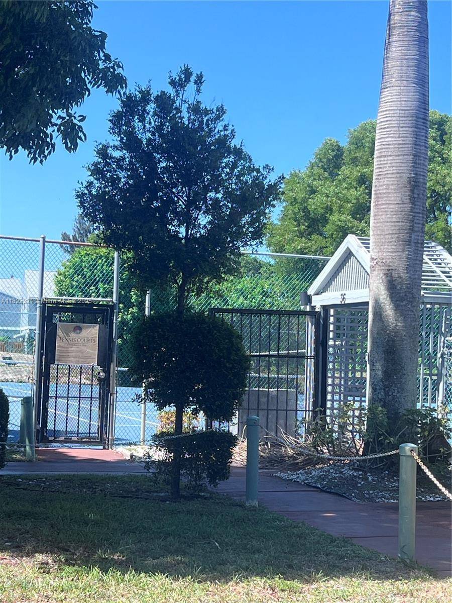 Boynton Beach, FL 33435,15 Crossings Cir #F