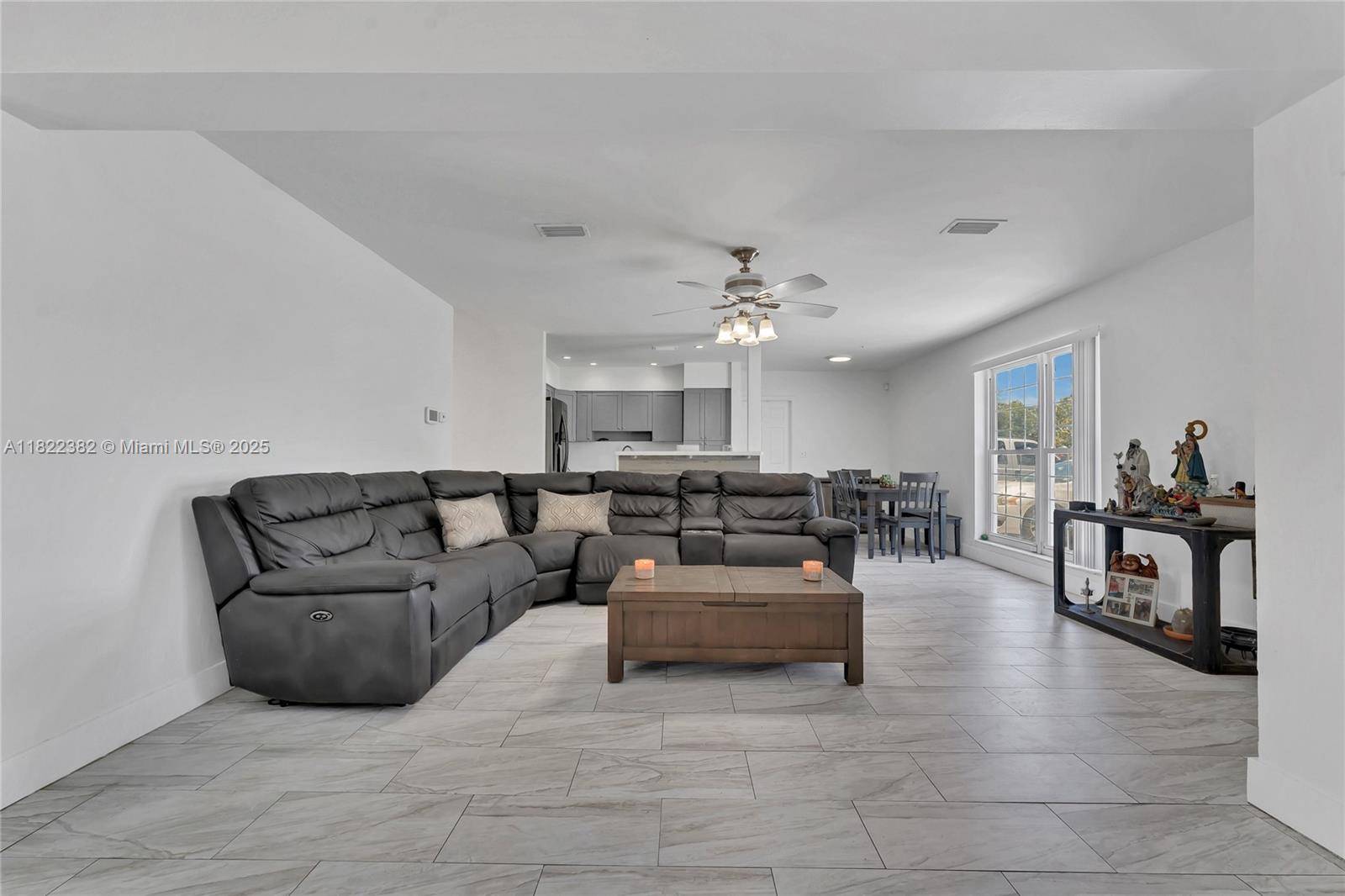 Hollywood, FL 33024,7540 Simms St